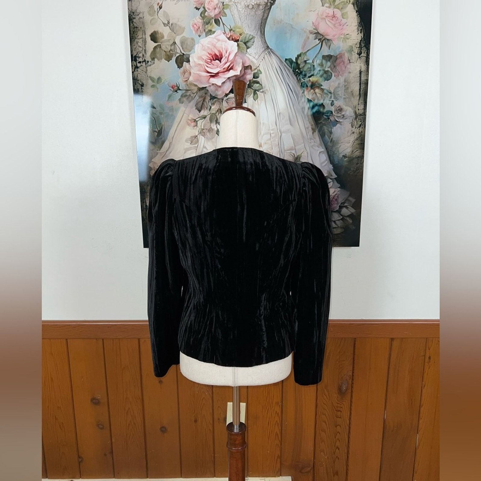 Vintage Vintage Heller Salzburg Austrian Silk Lined Velvet Jacket! Size M / US 6-8 / IT 42-44 - 5 Thumbnail