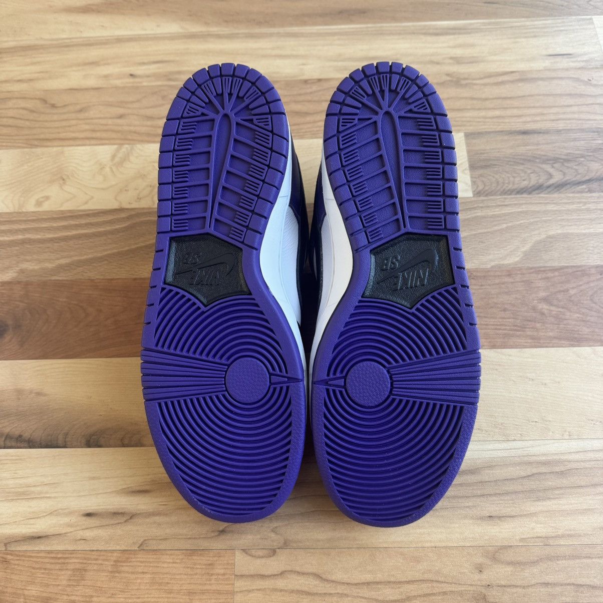 Nike SB Nike SB Dunk Low Pro Court Purple 9.5 NEW Size US 9.5 / EU 42-43 - 6 Thumbnail