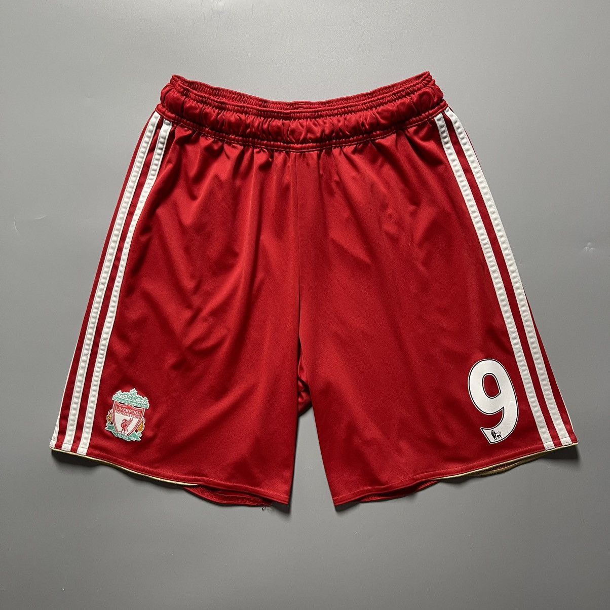 LIVERPOOL ADIDAS 2010/2011 HOME SHORTS #9 TORRES