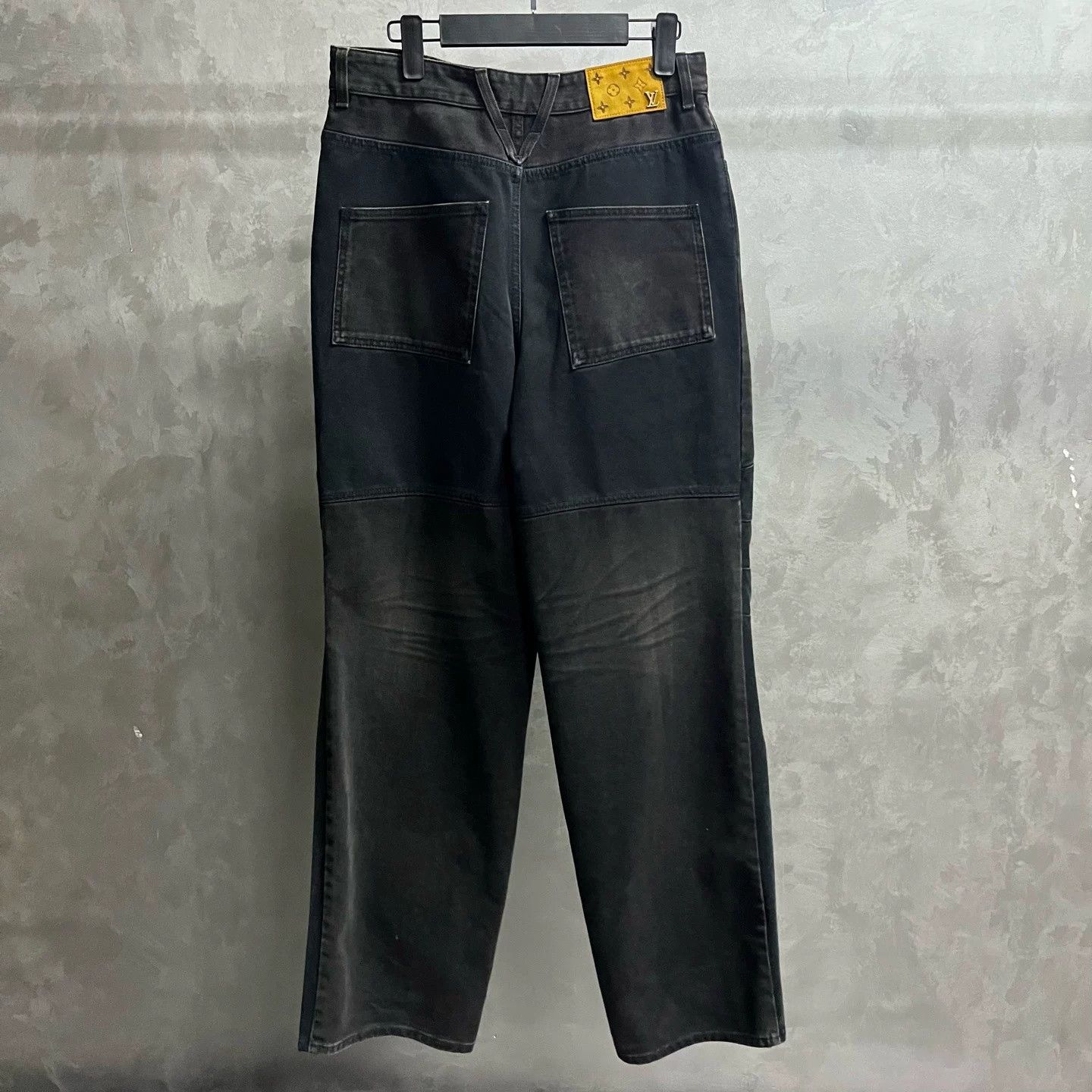 Louis Vuitton Louis Vuitton Black Distressed Casual Jeans Size US 29 - 2 Thumbnail