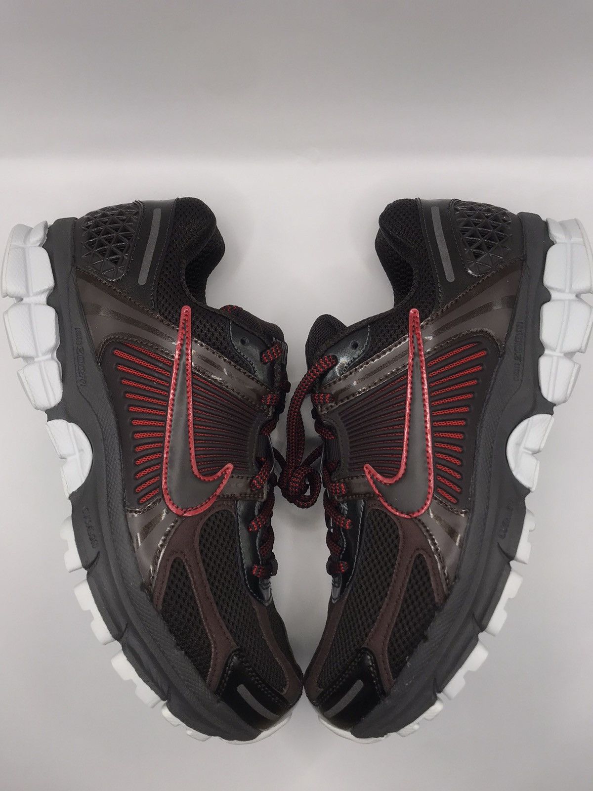 Nike Nike Zoom Vomero 5 Size US 7.5 / EU 40-41 - 2 Thumbnail