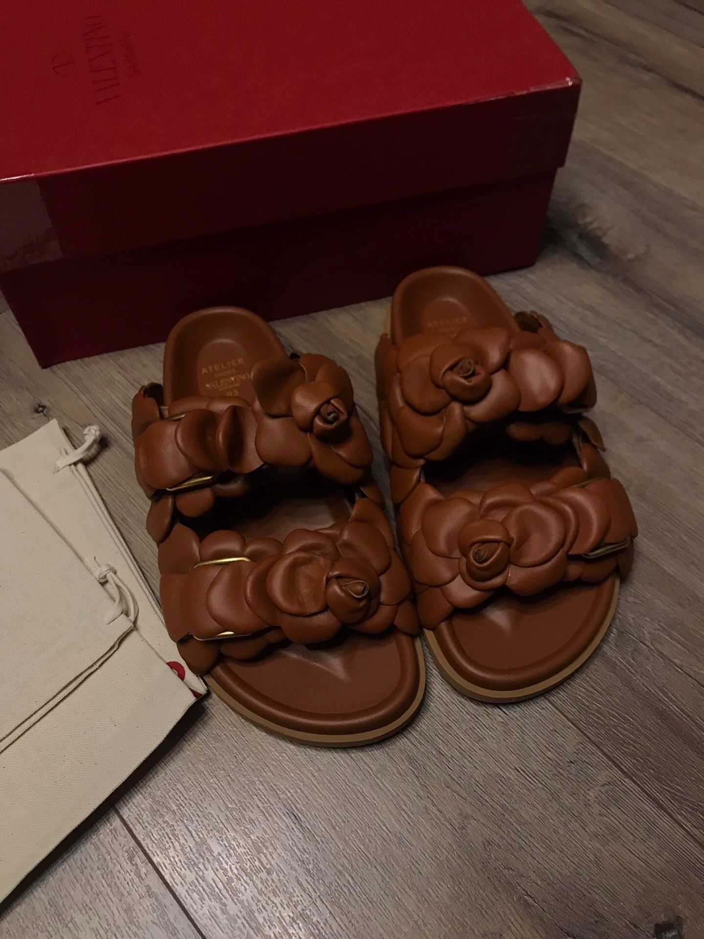 Valentino Valentino New 3D Flower Full Leather Slippers 42 EU Size US 9 / EU 42 - 1 Thumbnail