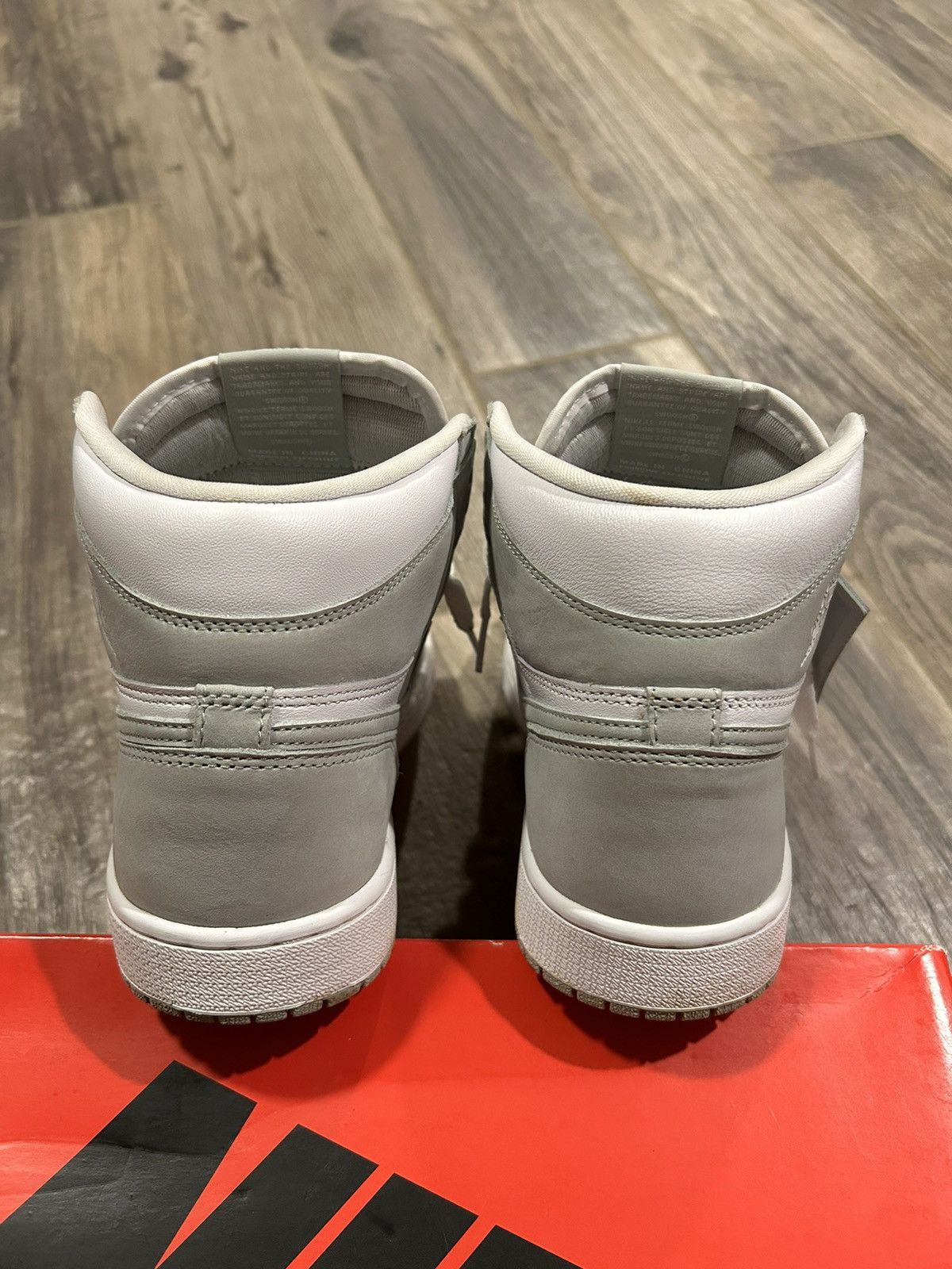 Nike 2021 Jordan 1 Retro High OG Seafoam (women’s) Size US 10.5 / IT 40.5 - 5 Thumbnail