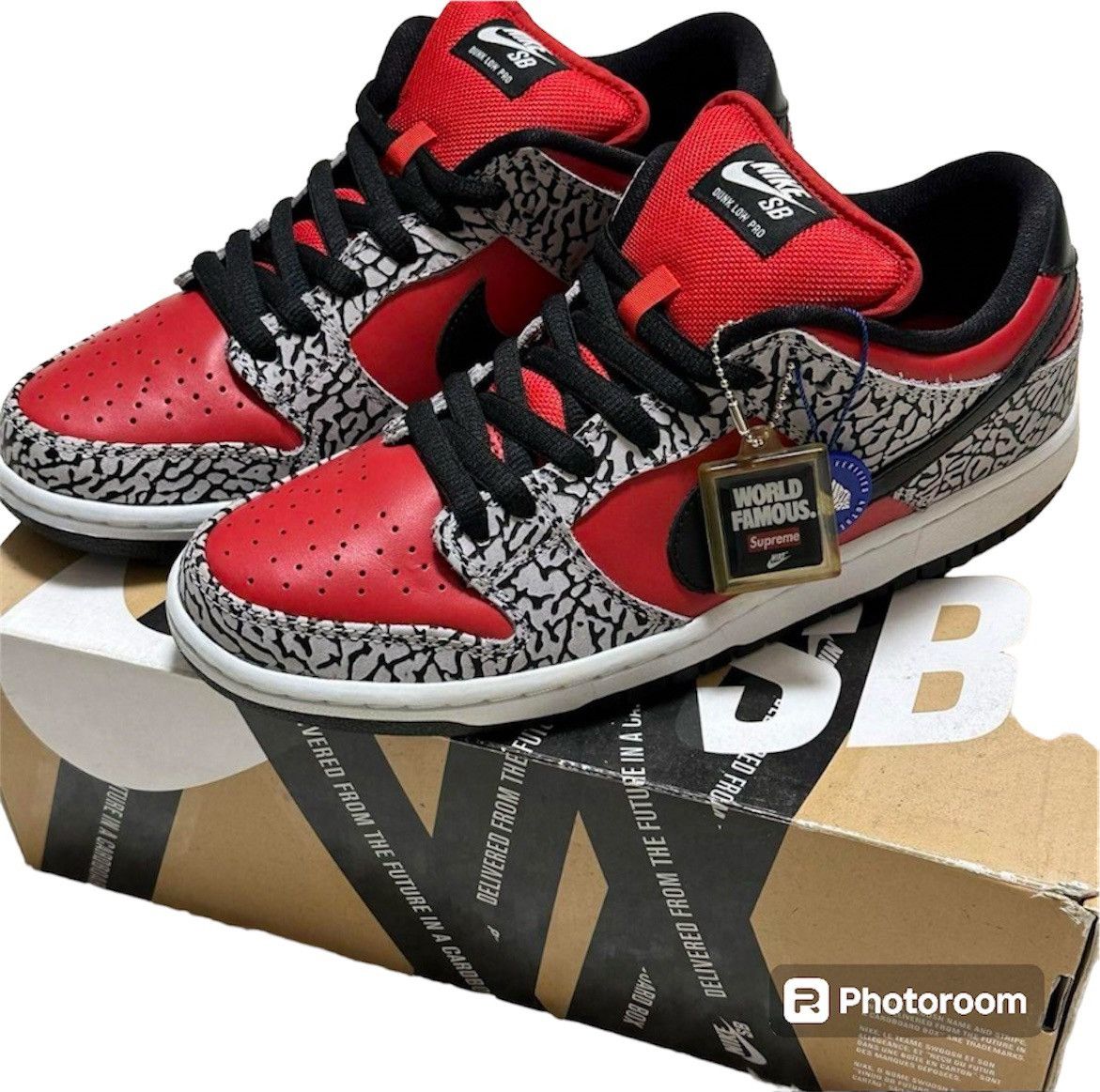 Nike × Supreme 2012 Nike Dunk SB Low Supreme Red Cement (2012) Size US 9.5 / EU 42-43 - 2 Thumbnail