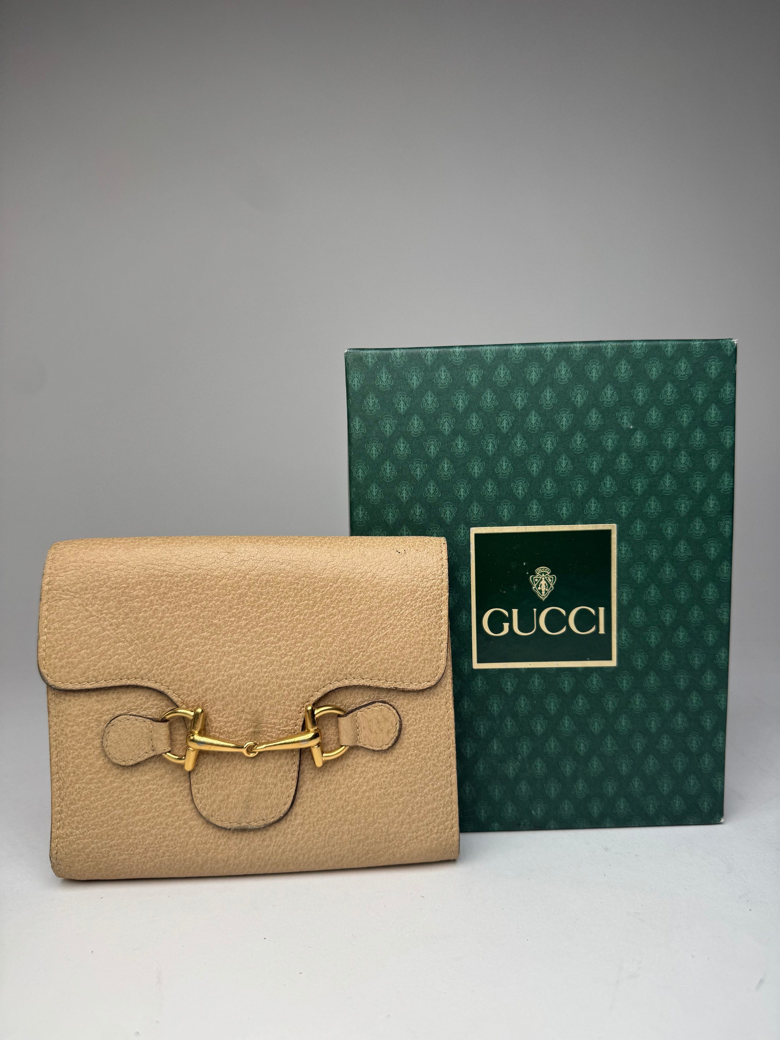 Gucci Vintage Horsebit Leather Wallet Beige Size ONE SIZE - 1 Thumbnail