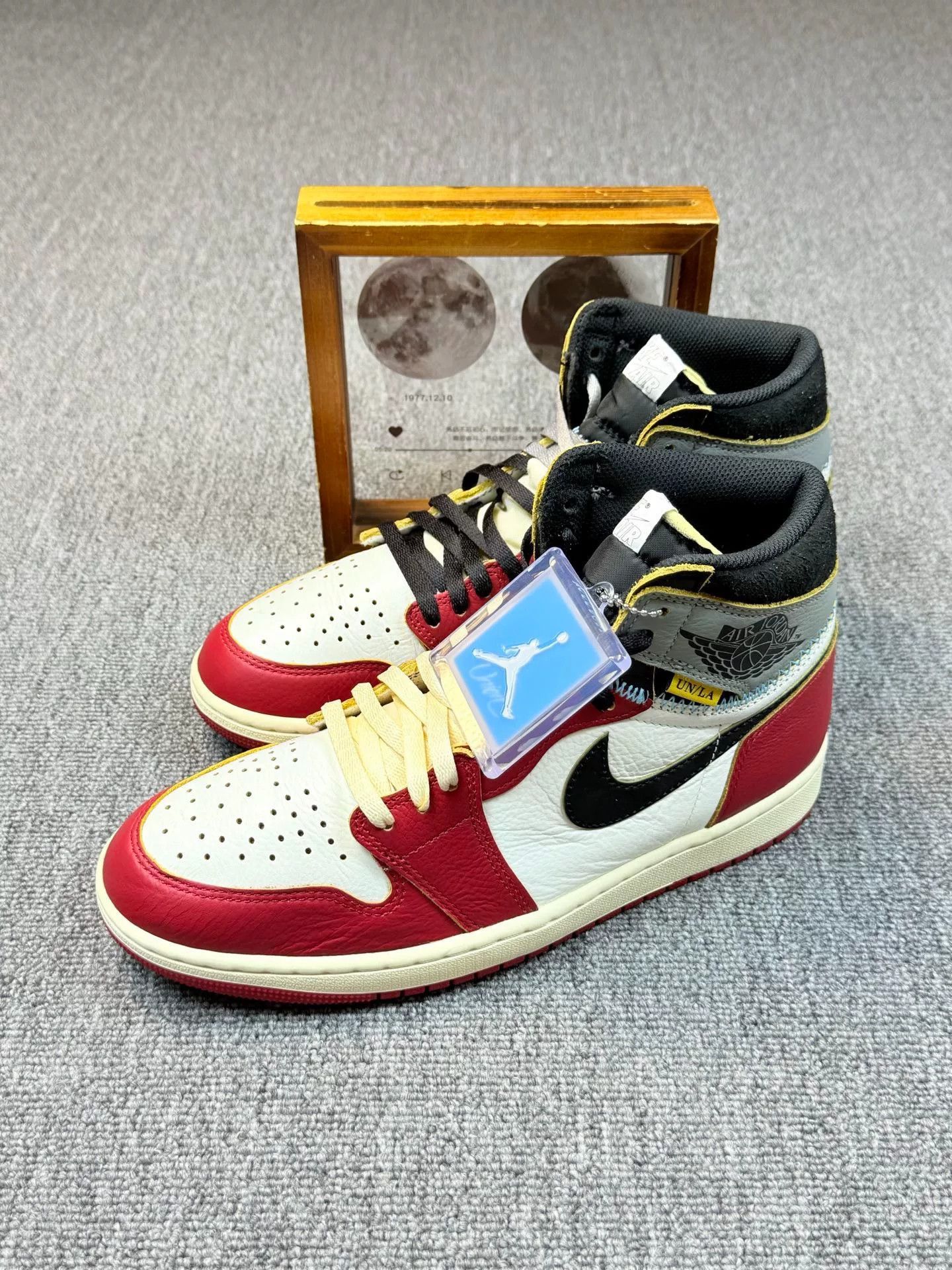 Nike Nike AJ1 Red Lowtop Sneakers 9 Men Size US 9 / EU 42 - 1 Thumbnail