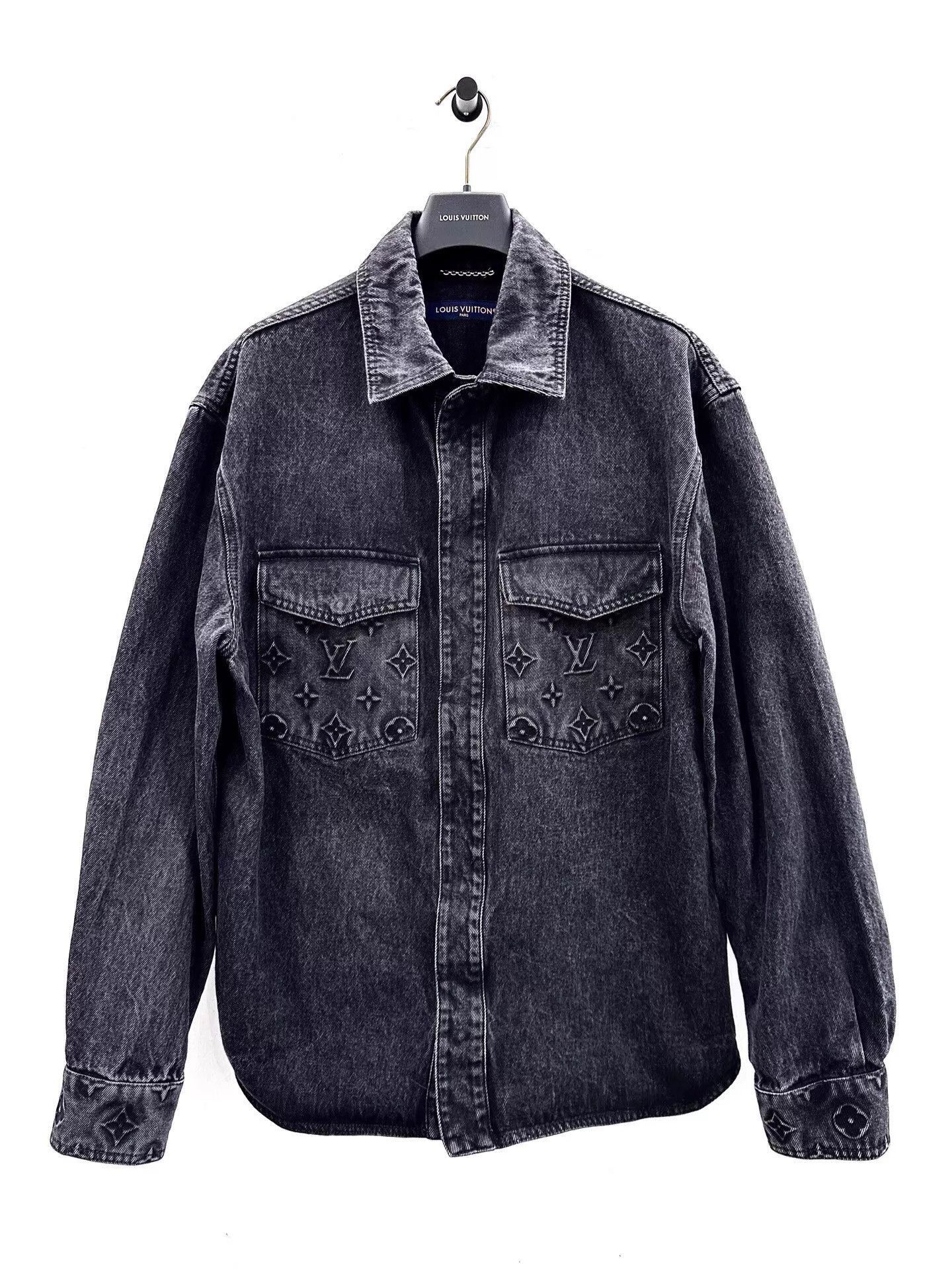 Louis Vuitton Black Denim Button-Up Shirt with Embroidered Pockets Size US L / EU 52-54 / 3 - 1 Thumbnail