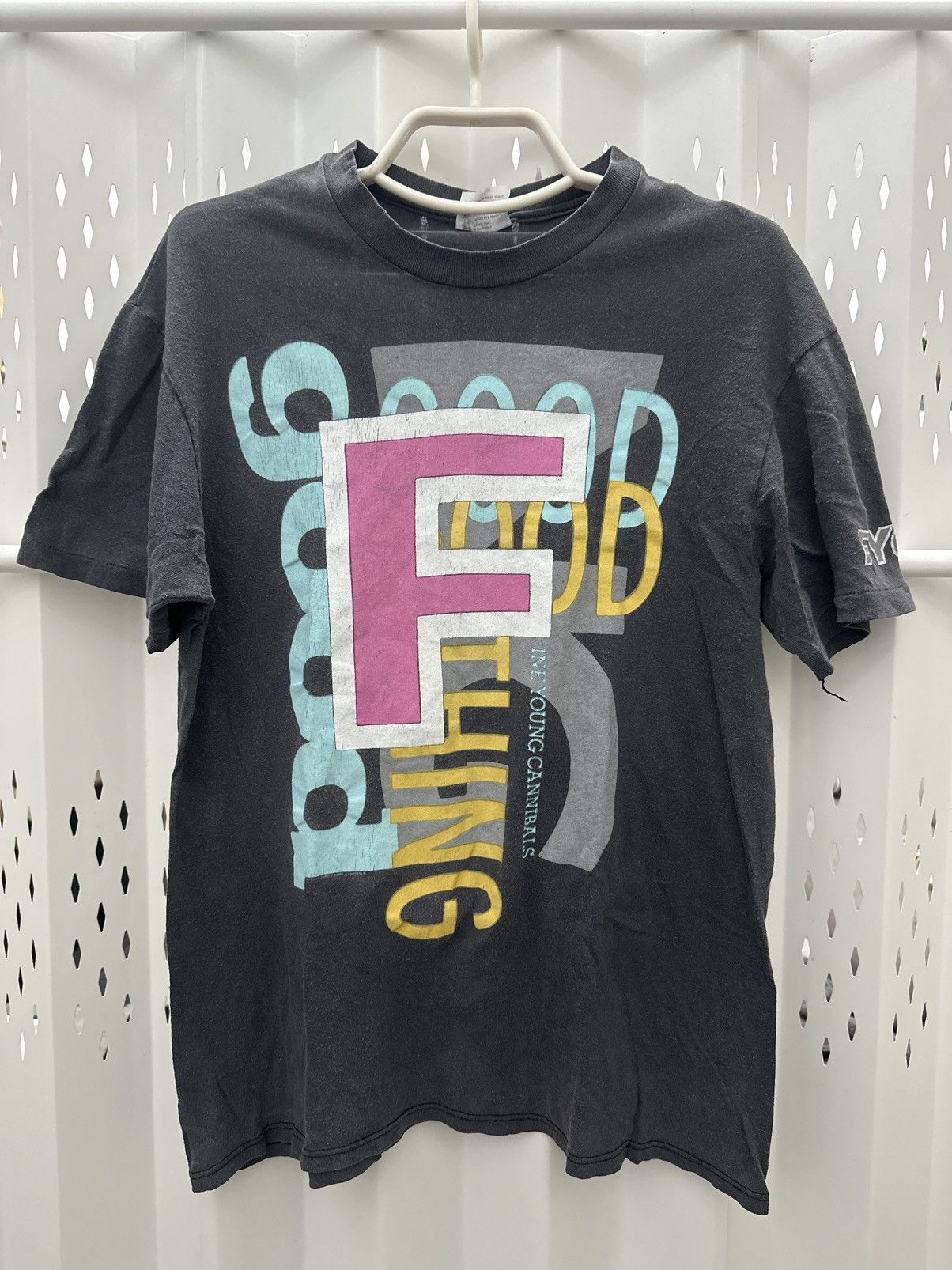 Hanes Vintage 80’s FYC Fine Young Cannibals TShirt Size US L / EU 52-54 / 3 - 1 Thumbnail