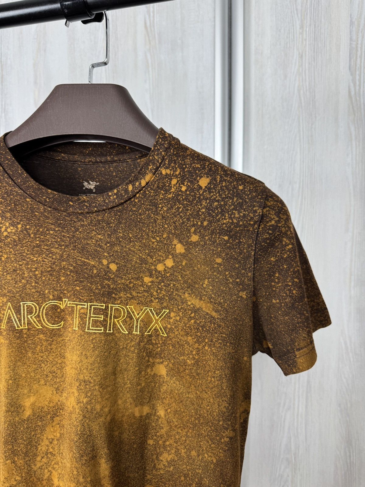 Arc'teryx Arcteryx women’s tie dye faded ss tee shirt double logo Size S / US 4 / IT 40 - 3 Thumbnail