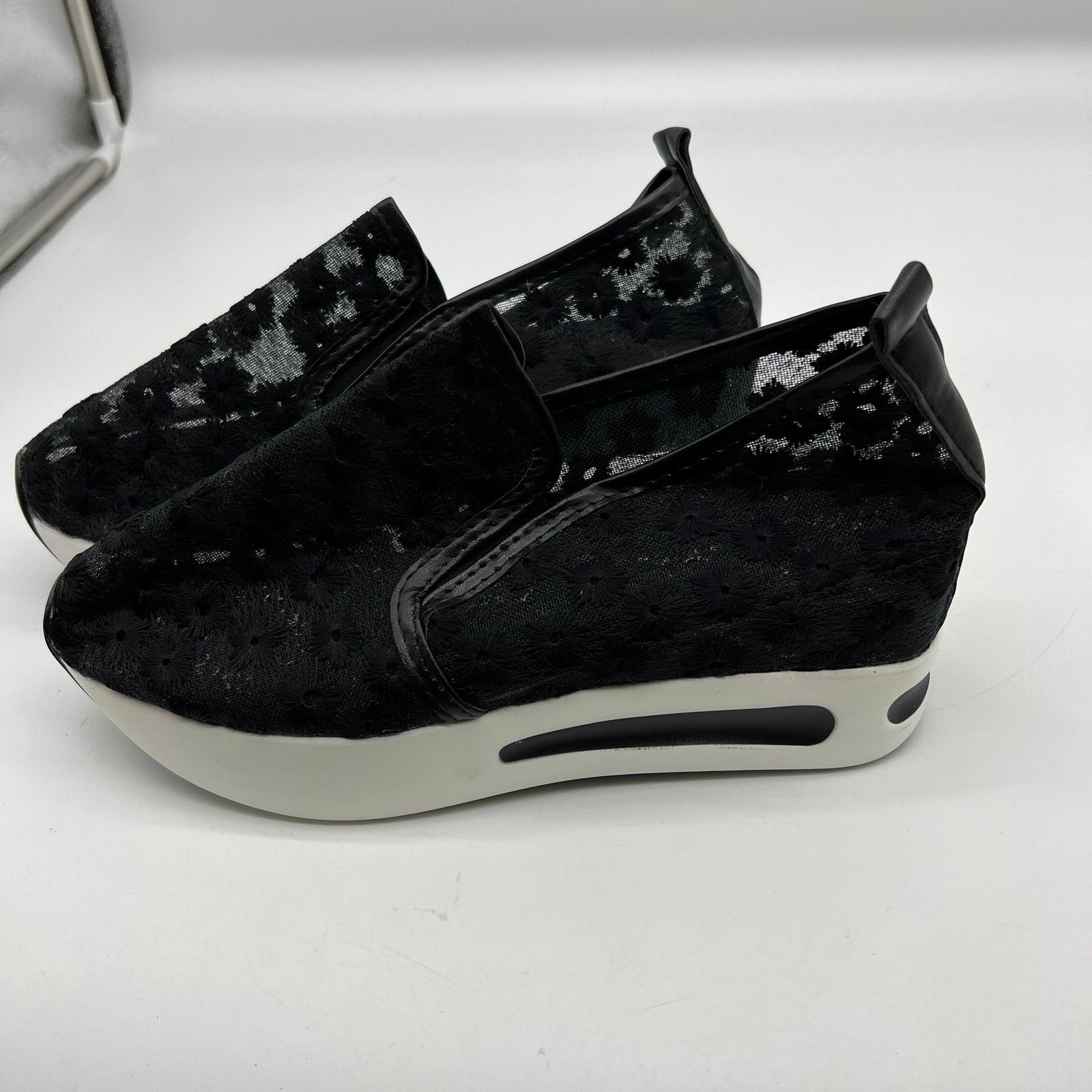 Other Fashion Sneakers Embroidery Floral Mesh Air Lace Slip On Size US 8 / IT 38 - 5 Thumbnail