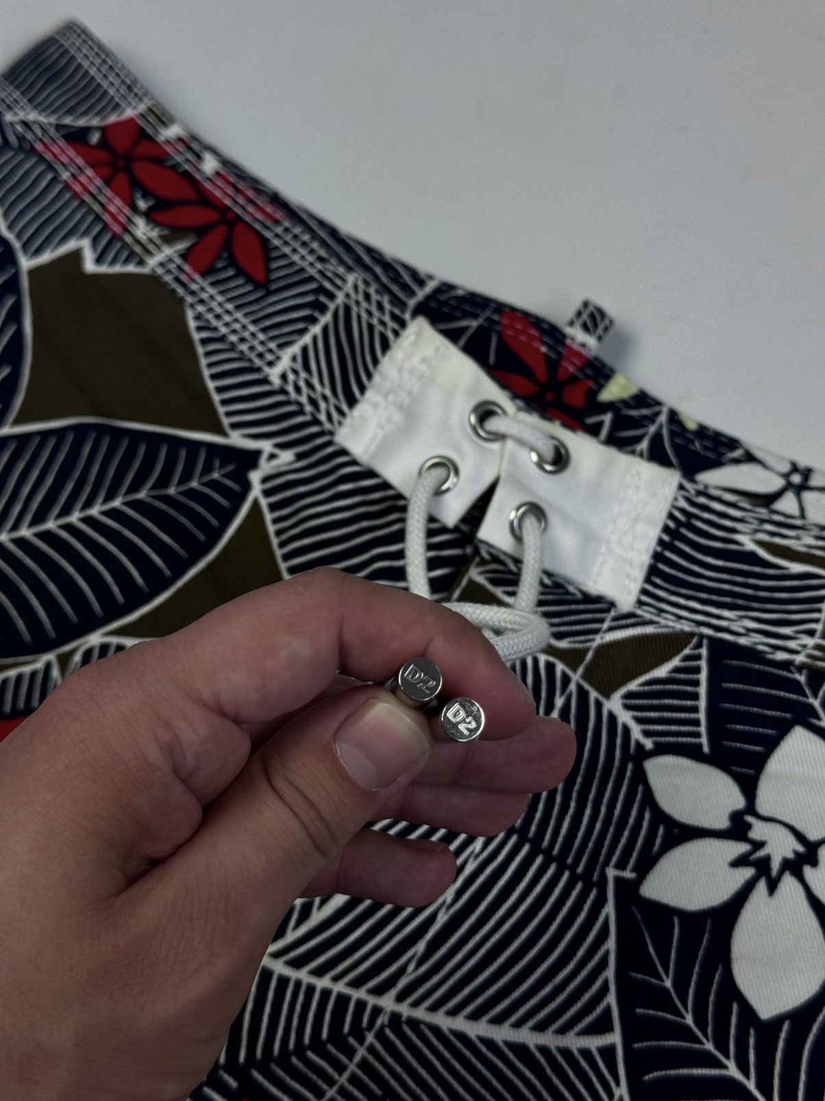 Designer × Dsquared2 DSQUARED2 Floral Flowers Pattern Cotton Shorts Size US 35 - 5 Thumbnail