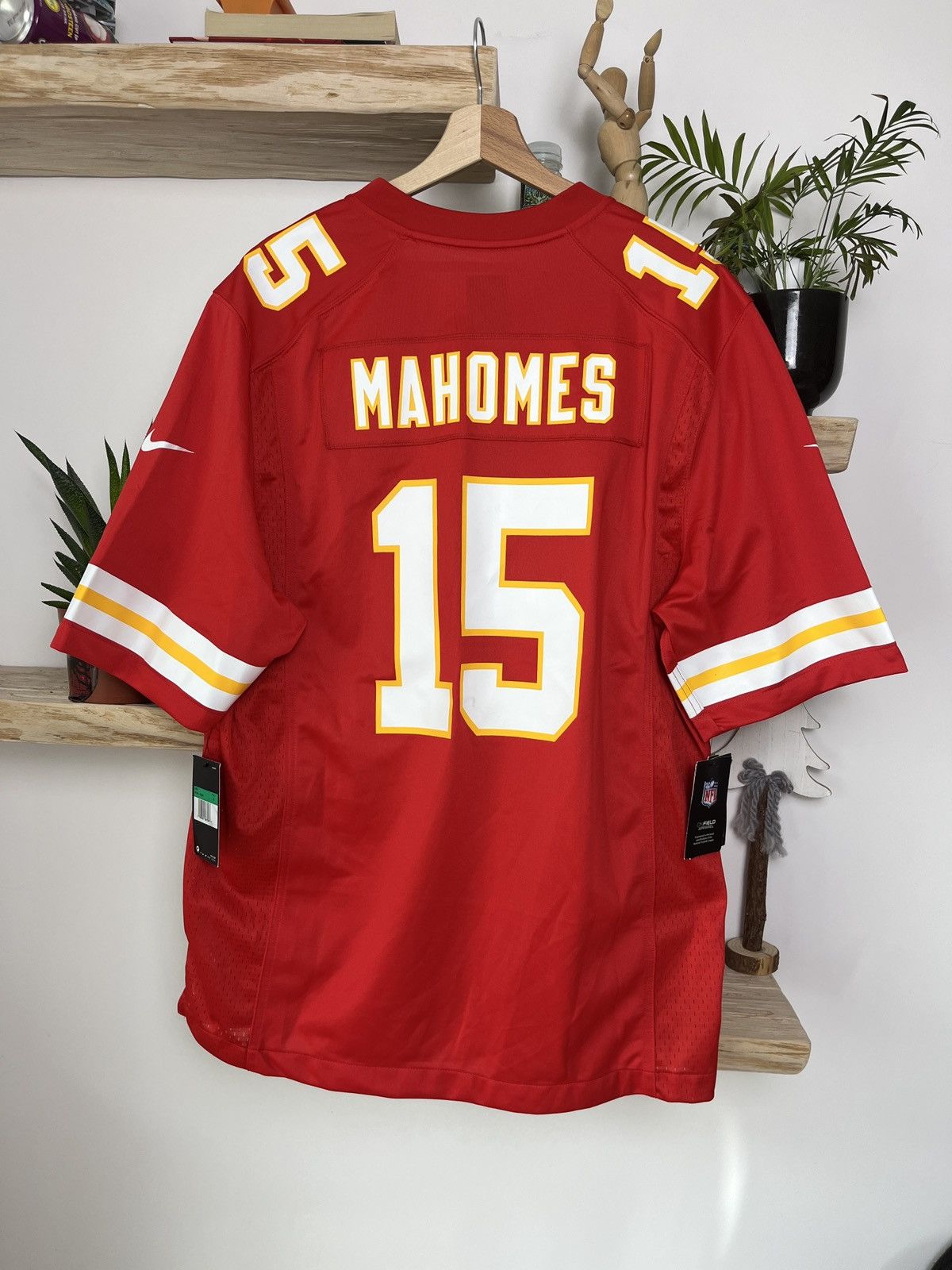 NFL Men's Nike Patrick Mahomes Red Kansas City Chiefs Jersey Size US XL / EU 56 / 4 - 1 Thumbnail