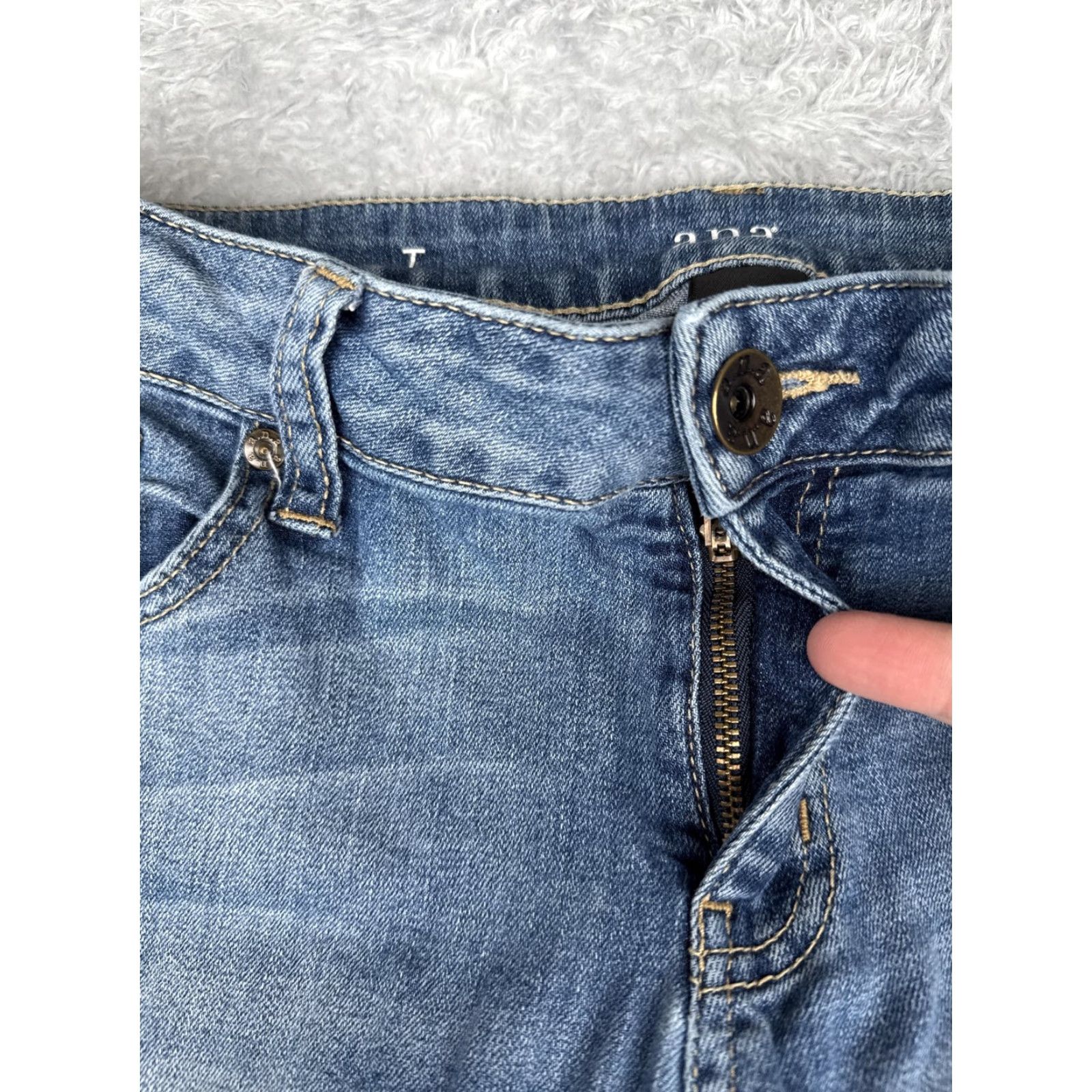 Denime A.n.a Jeans Women 8 Blue Medium Wash Bootcut Mid Rise Stretch Denim Cotton 29x31 Jeans Women 8 Blue Medium Wash Bootcut 29x31 Size 30" / US 8 / IT 44 - 5 Thumbnail