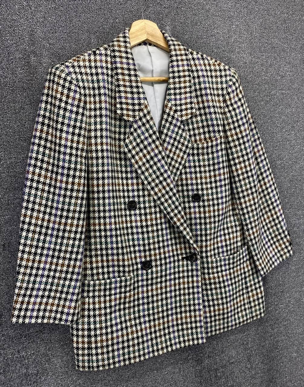 Burberry × Vintage Vintage Burberry Rare Wool Blazer Coat Jacket Size US M / EU 48-50 / 2 - 2 Thumbnail