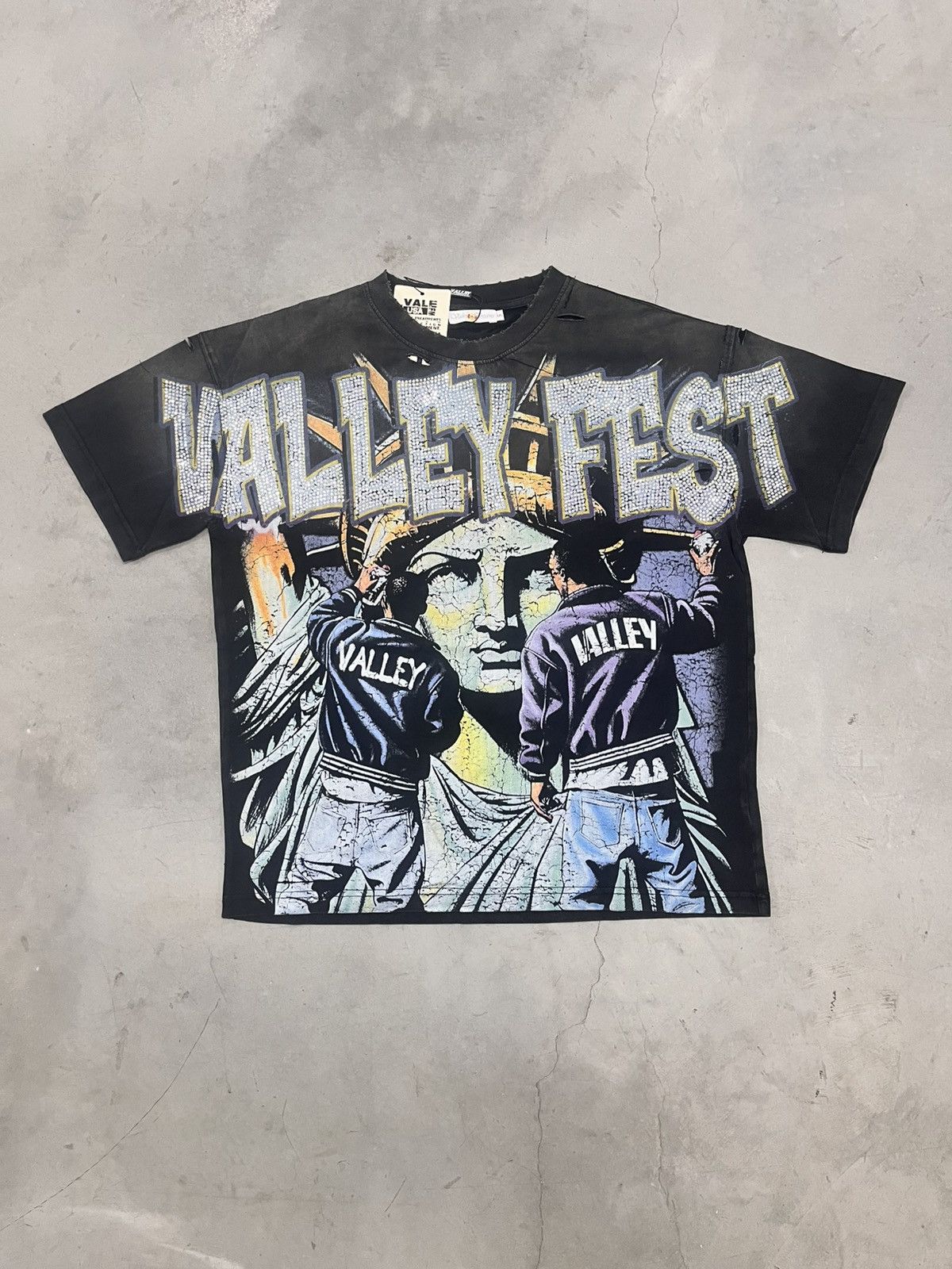 Vale Vale Forever Valley Dreams Grey Sade HK Tour Tee Size Large