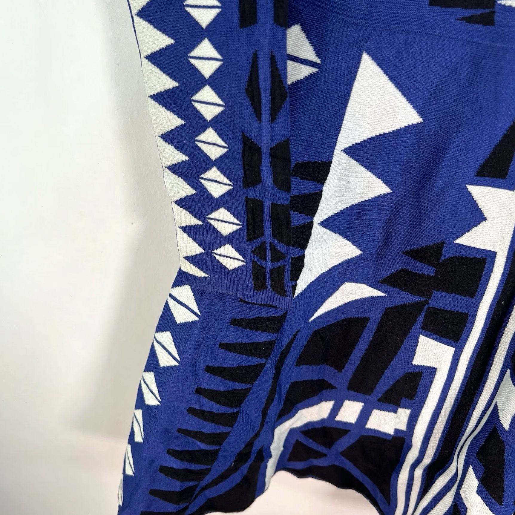Parker Parker Fit-and-Flare Mini Dress Size M Blue Geometric Long Sleeve V-Neck Party/Cocktail Womens Size M / US 6-8 / IT 42-44 - 5 Thumbnail