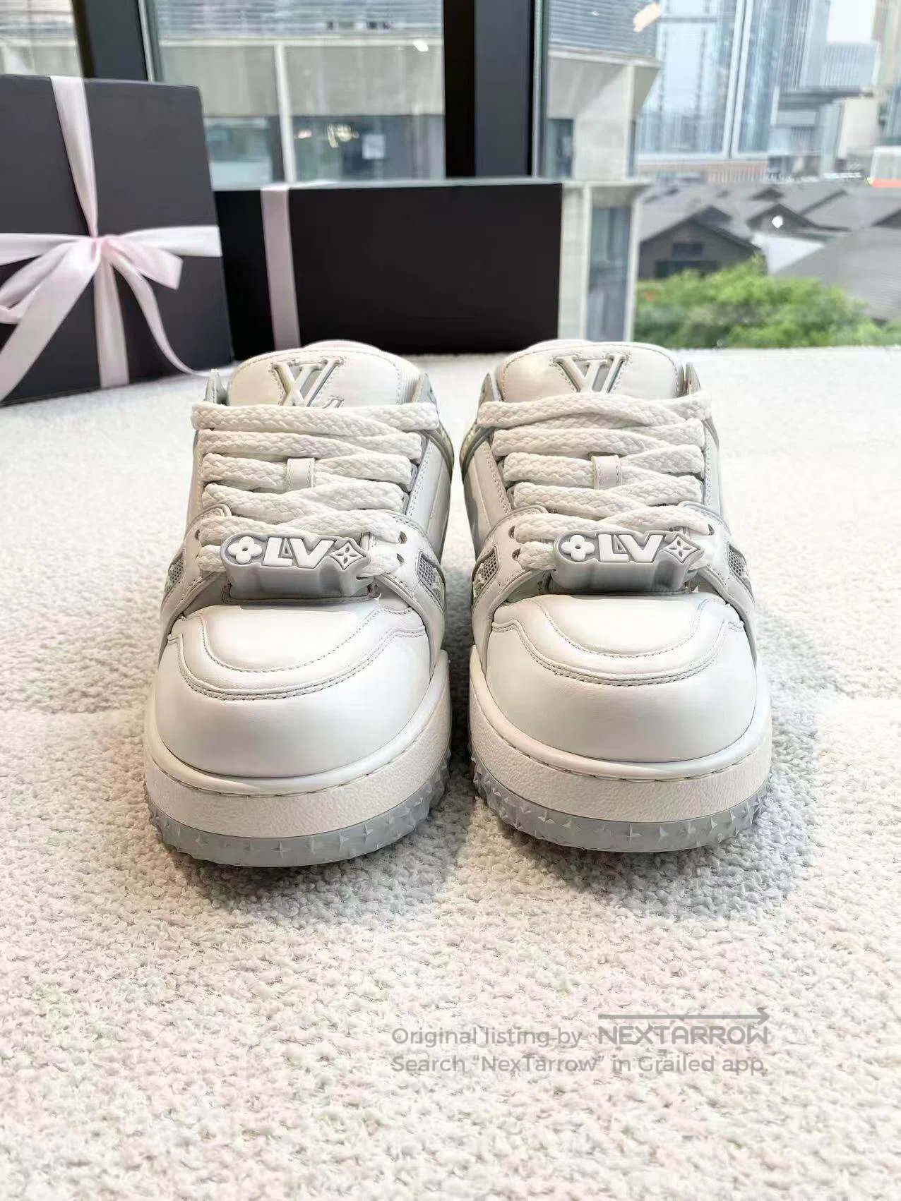 Louis Vuitton Louis Vuitton Gray and white fat ding-board shoes| Size US 7.5 / IT 37.5 - 2 Thumbnail