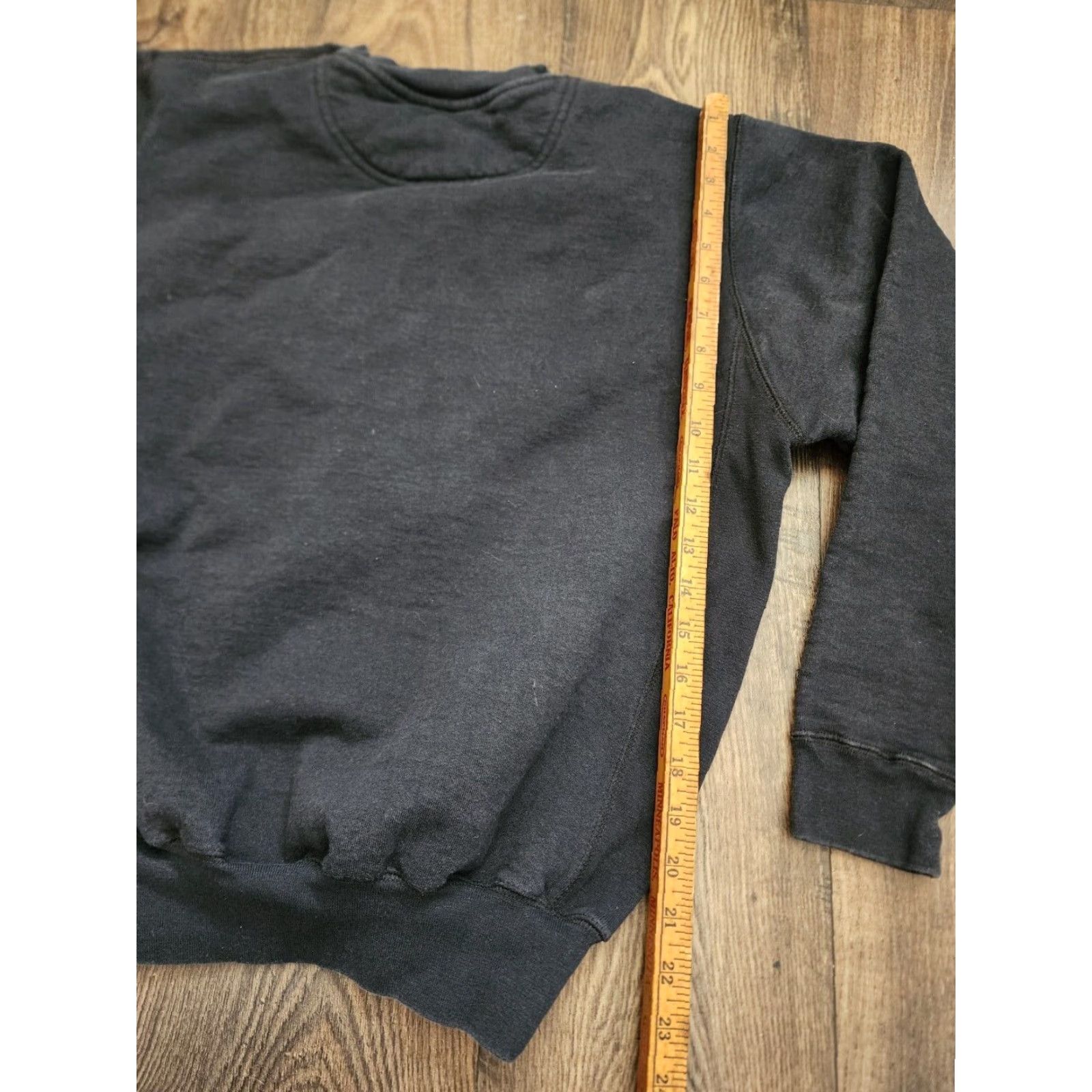 Vintage VINTAGE White River Sweatshirt Shirt Mens S St Petersburg Yacht Club Florida Embroidered Black 80s 90s Size US S / EU 44-46 / 1 - 4 Thumbnail