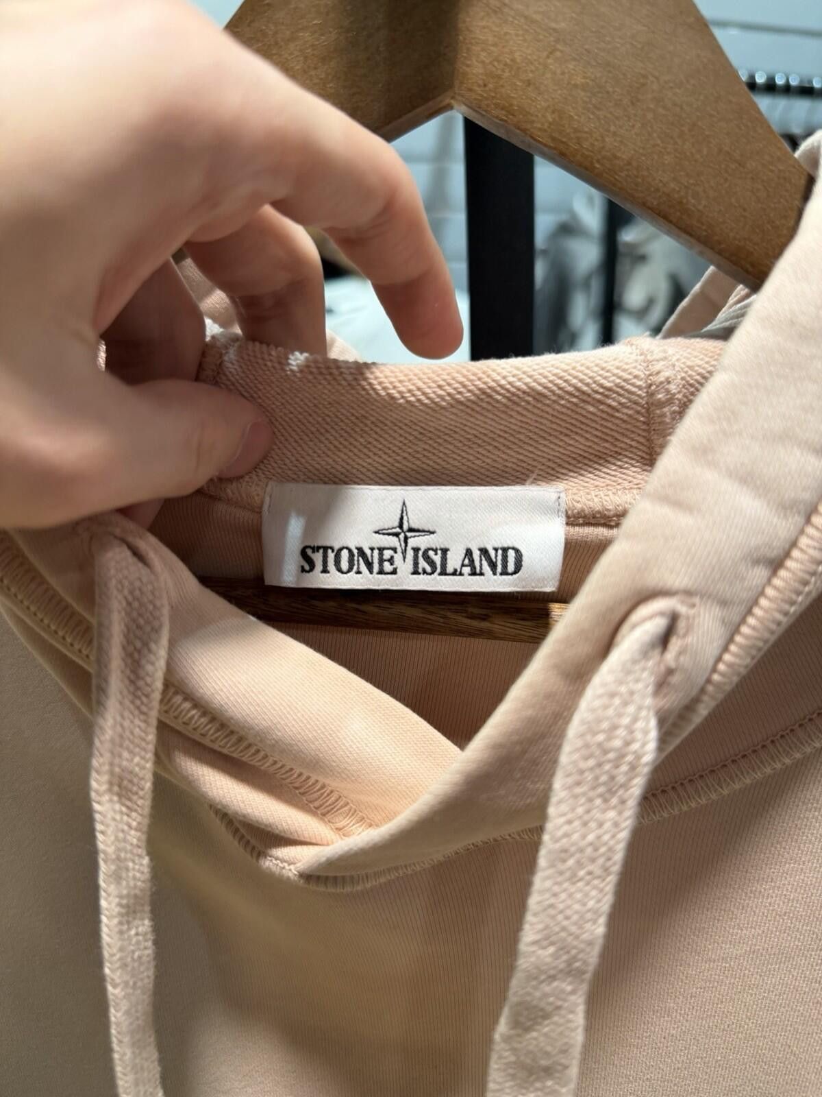 Stone Island STONE ISLAND ROSE QUARTZ COTTON PINK HOODIE (LARGE) Size US L / EU 52-54 / 3 - 9 Thumbnail