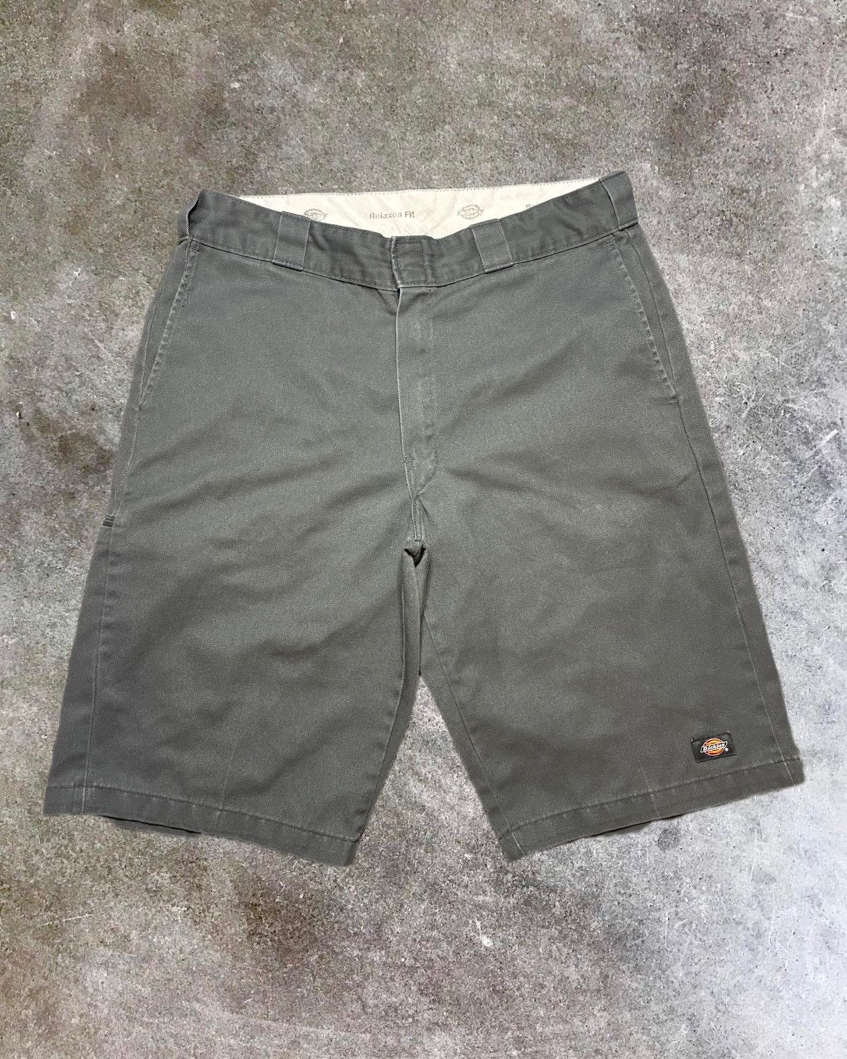 Dickies Vintage Grey Dickies Shorts Size 36 Relaxed Y2K Skater Size US 36 / EU 52 - 1 Thumbnail