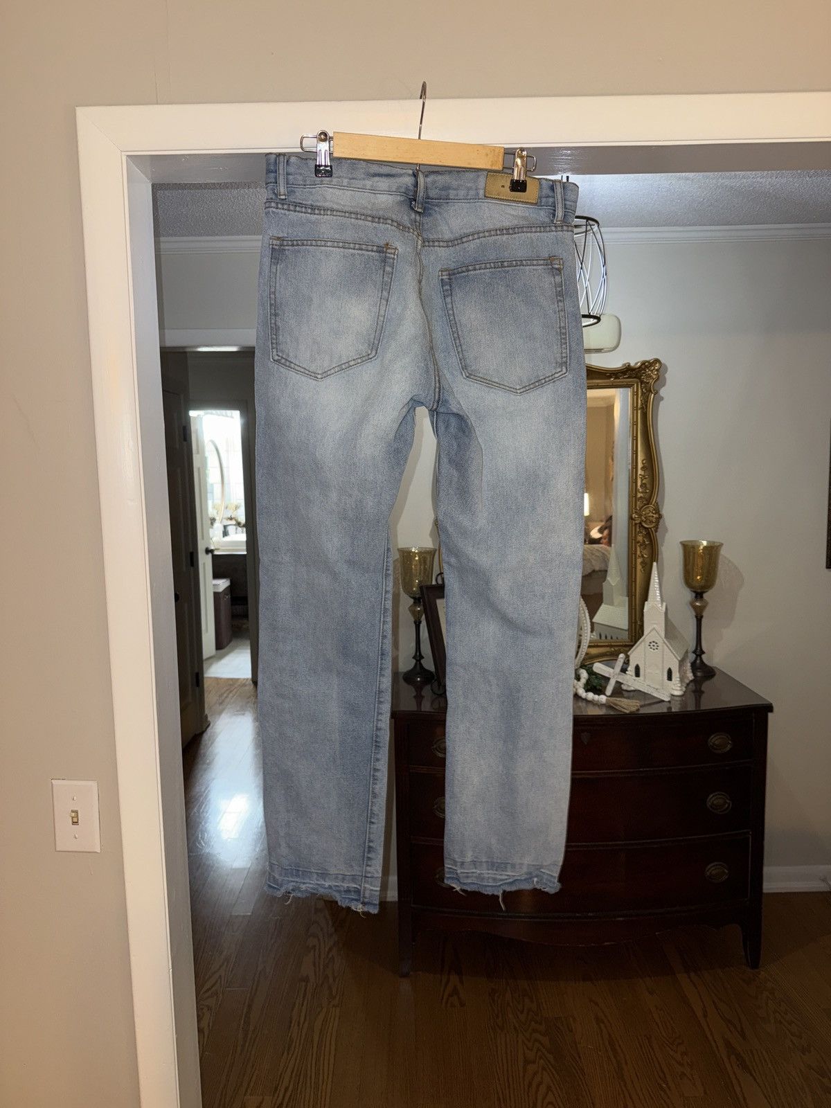 MNML 33x30 Light Wash MNML Frayed-Hem Jeans Size US 33 - 2 Thumbnail