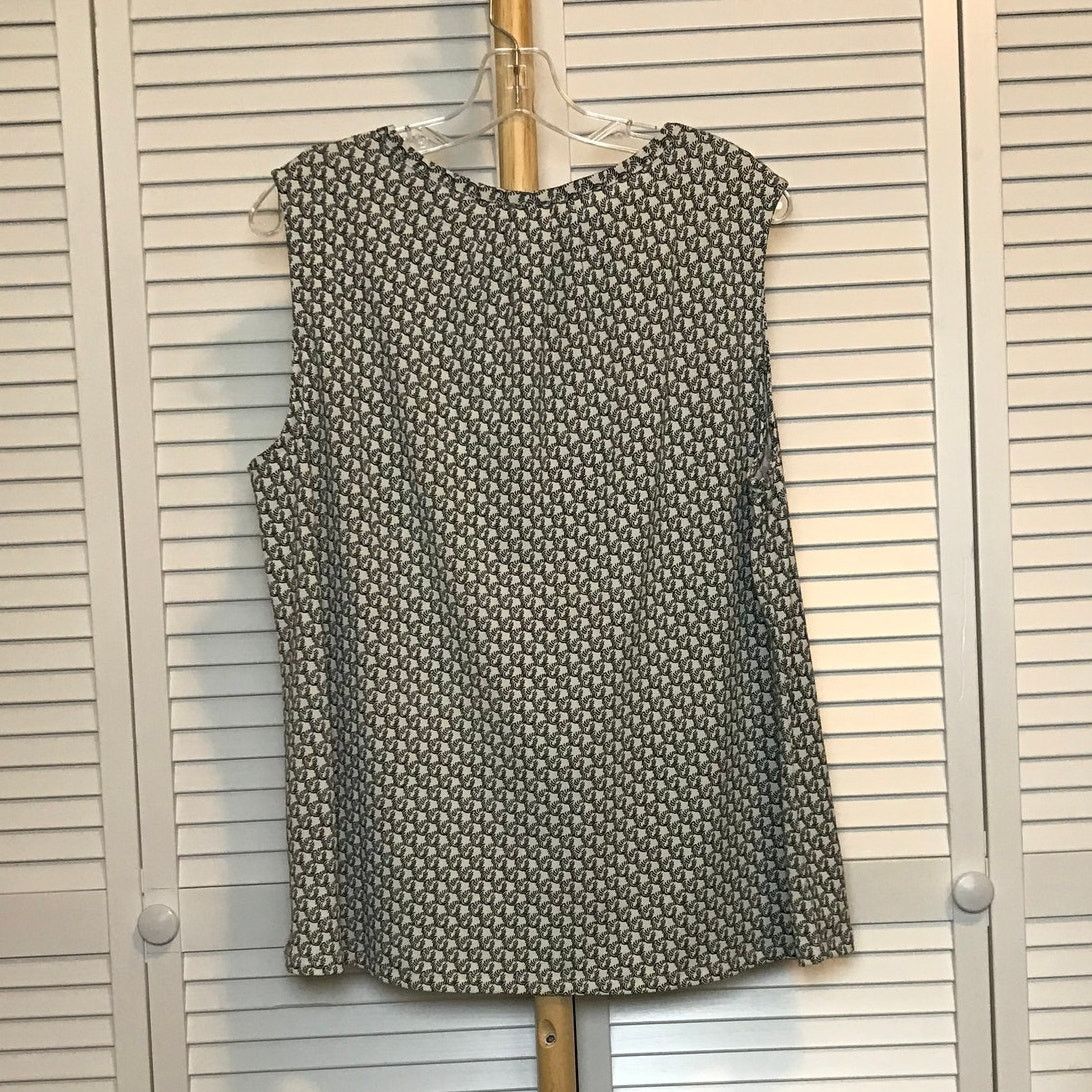 H&M H&M Geometric Pleated Keyhole Neckline Sleeveless Blouse L Size L / US 10 / IT 46 - 2 Thumbnail