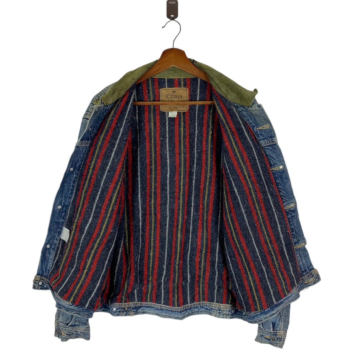 Edwin VINTAGE EDWIN DISTRESSED DENIM TRUCKERS JACKET Size US L / EU 52-54 / 3 - 6 Thumbnail