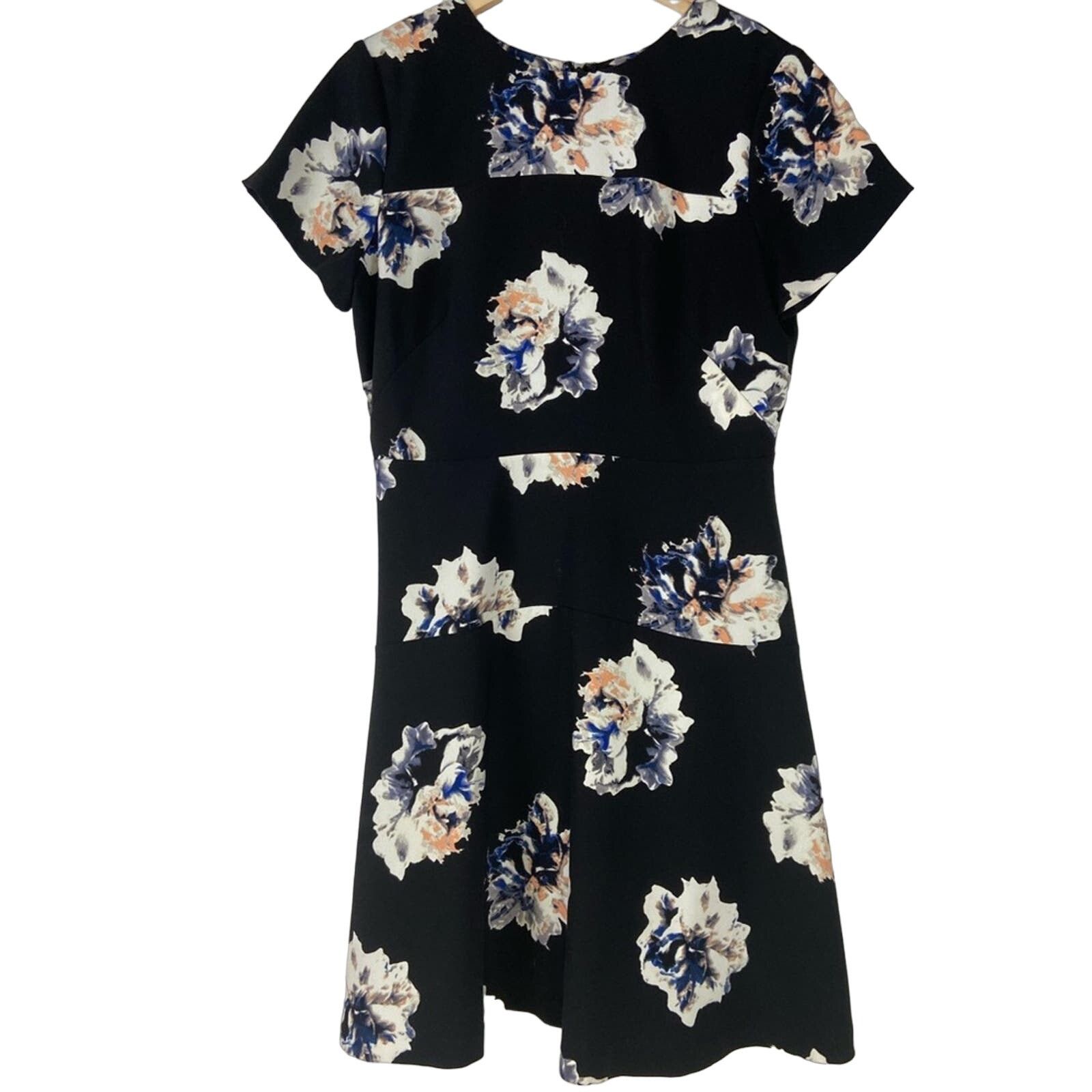 Vince Camuto Vince Camuto Women's Fit & Flare Floral Mini Dress Size 6 Size M / US 6-8 / IT 42-44 - 2 Thumbnail
