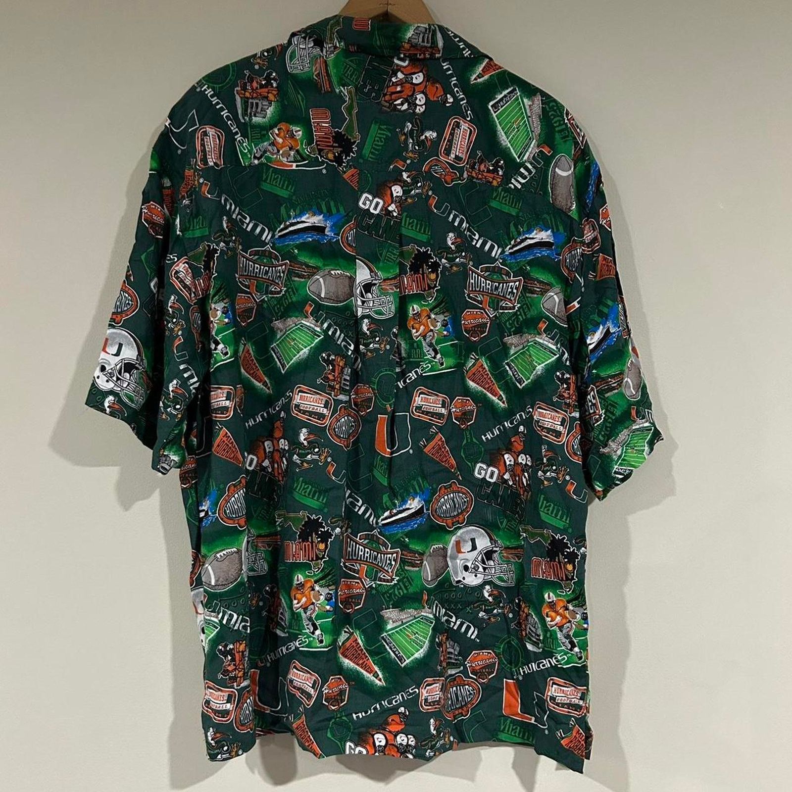 NCAA Vintage Miami Hurricanes All Over Print Button Up Shirt Size US L / EU 52-54 / 3 - 2 Thumbnail