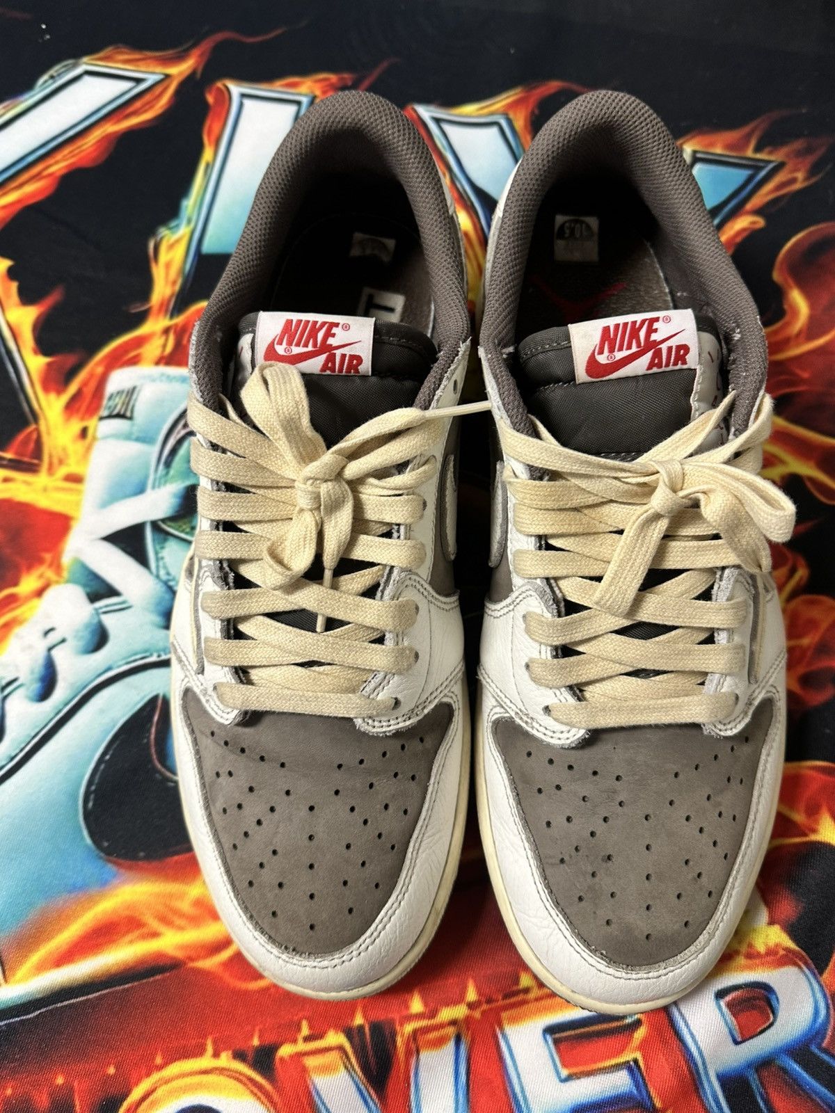 Nike × Travis Scott Travis scott low reverse mocha Size US 10.5 / EU 43-44 - 3 Thumbnail