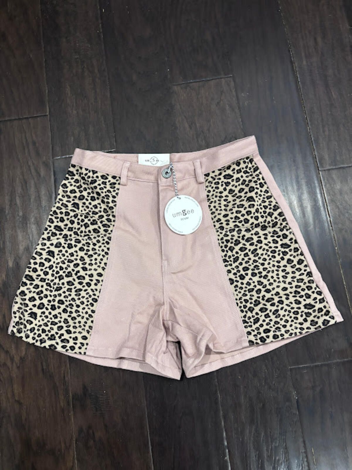 Other Umgee Denim Pink & Leopard High-Waisted Shorts Size S NWT Size 28" / US 6 / IT 42 - 1 Thumbnail