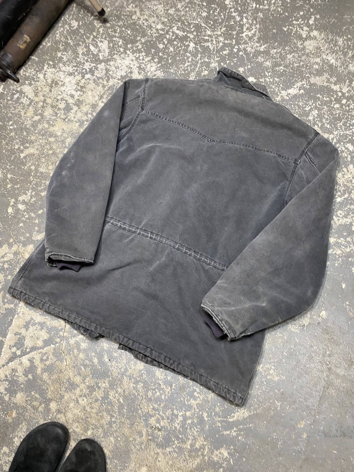 Carhartt × Vintage Vintage Carhartt Faded Chore Work Cape Jacket Size US XXL / EU 58 / 5 - 11 Thumbnail