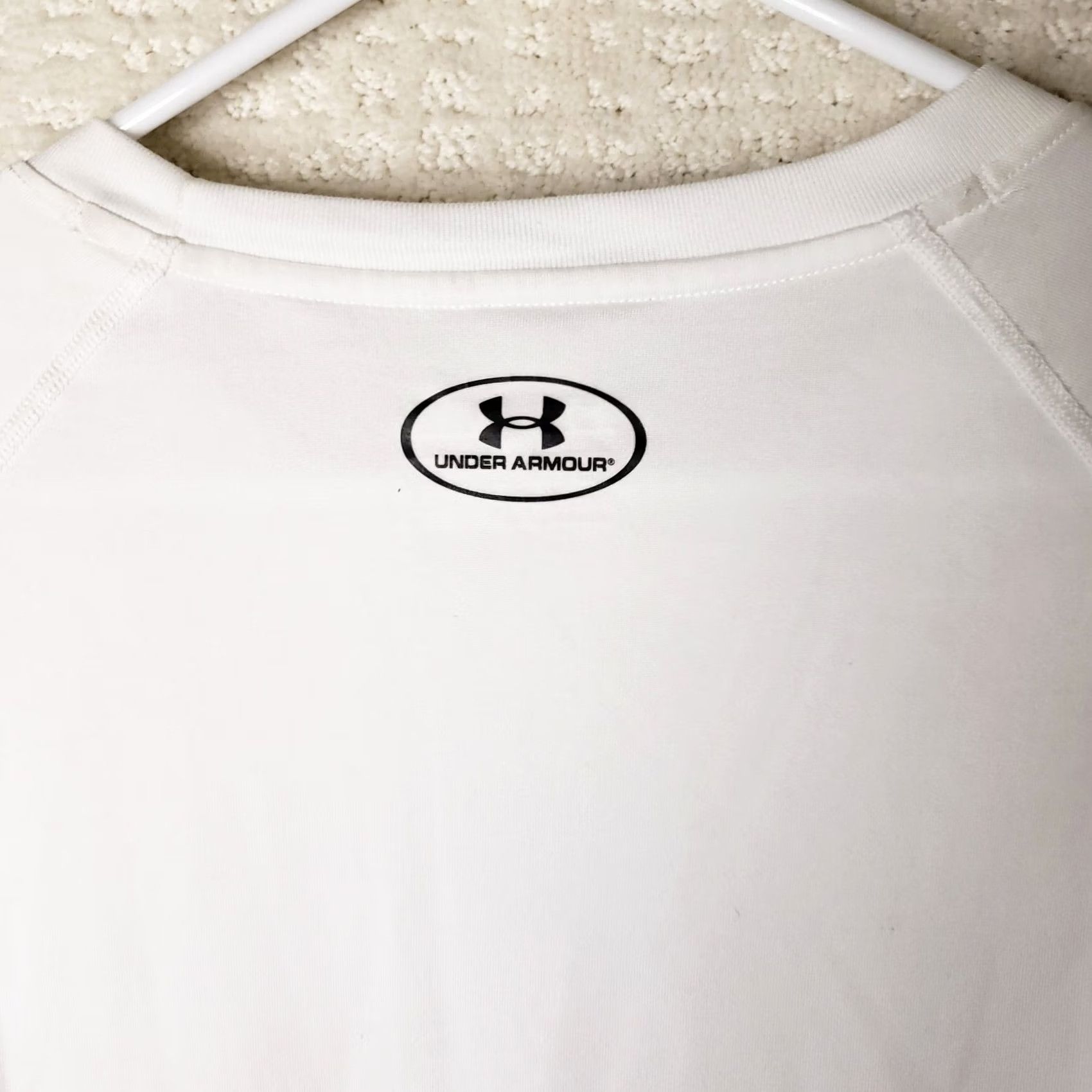 Under Armour Under Armour The Tech Tee Shirt Mens XL White Short Sleeve Crew Neck Pullover Moisture Wicking Lightweight Breathable Casual Activewear Size US XL / EU 56 / 4 - 7 Thumbnail
