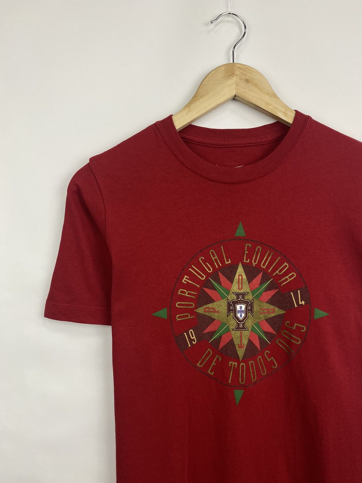 Nike 🇵🇹 Vintage Nike Portugal t-shirt rare retro hype Y2K Size US S / EU 44-46 / 1 - 2 Thumbnail