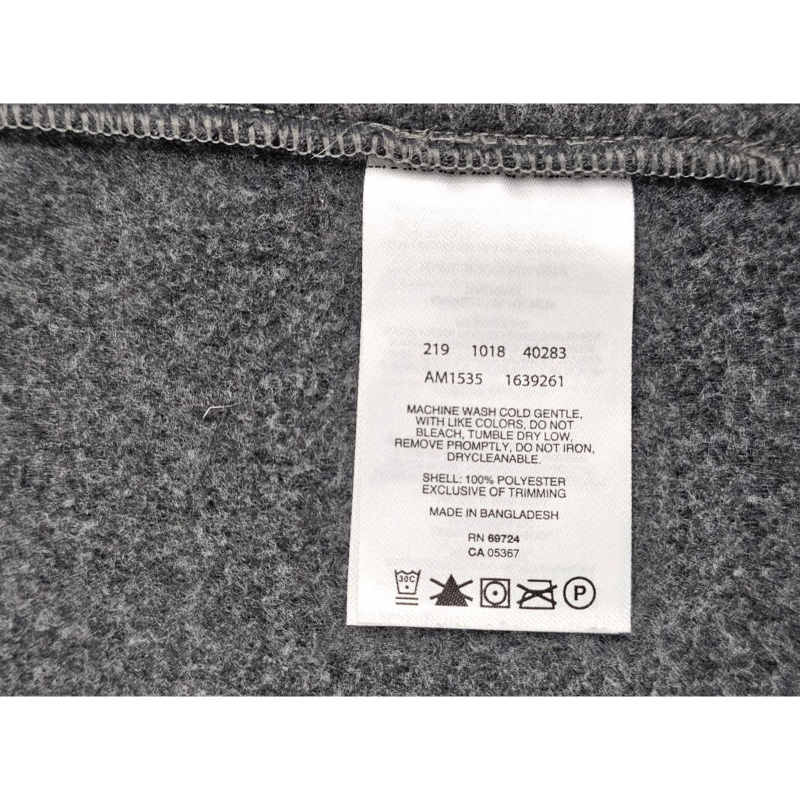 Vintage Columbia Vest Men M Gray Full Zip Mock Neck Fleece Outdoor EUC Outdoor - Columbia Vest Men M Gray Full Zip Mock Neck Fleece Outdoor EUC Size US M / EU 48-50 / 2 - 5 Thumbnail