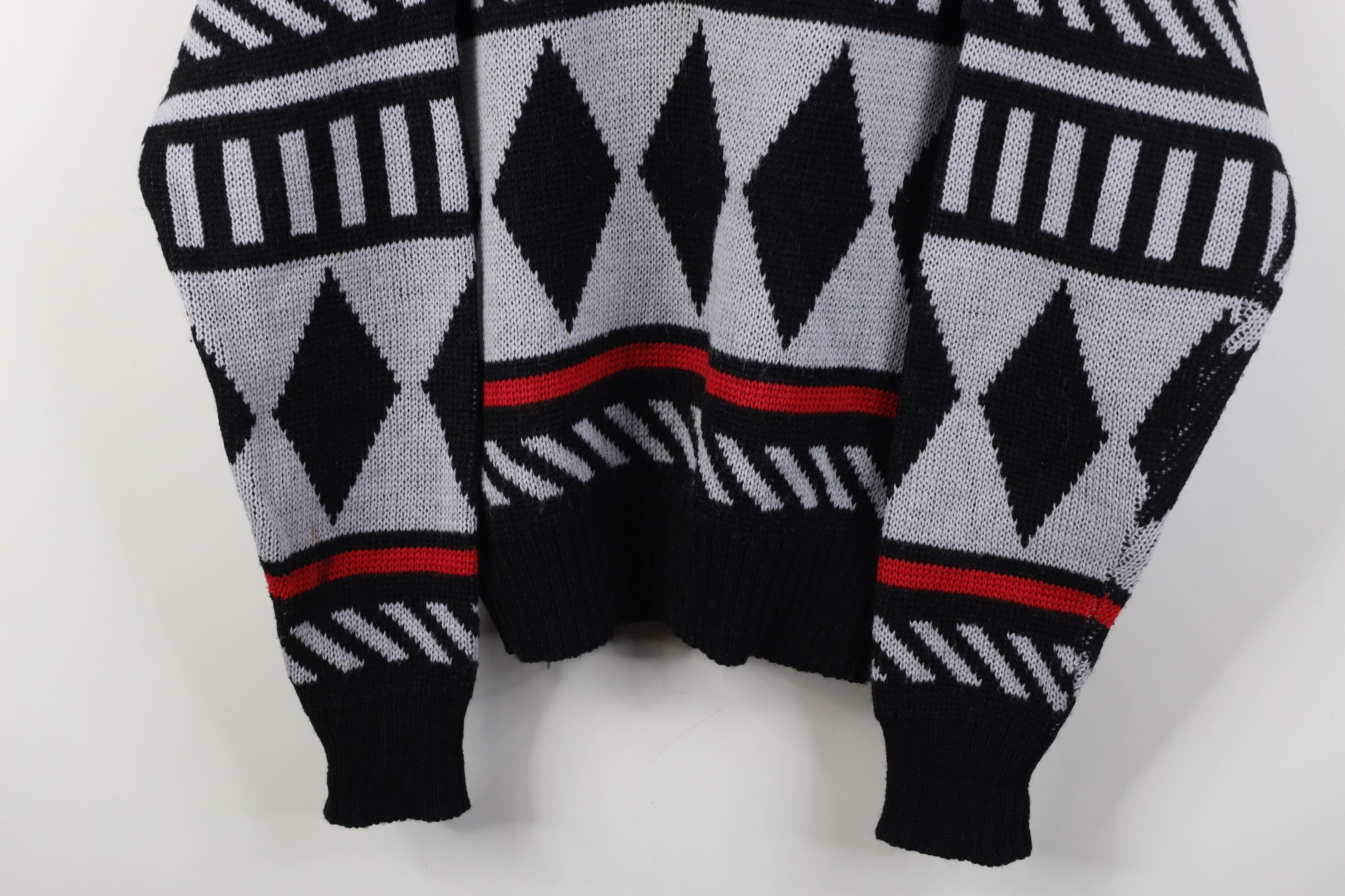Vintage Vintage 90s Coogi Style Geometric Knit Crewneck Sweater Size US M / EU 48-50 / 2 - 3 Thumbnail