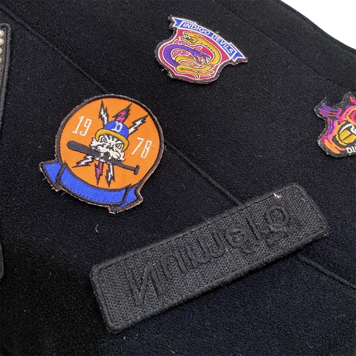 Japanese Brand Newneu. Japanese Brand Messenger Bag with Customizable Patch Size ONE SIZE - 6 Thumbnail