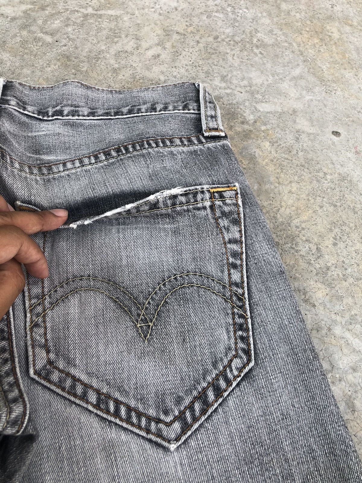 Levi's Y2k Levi’s Flared Jeans Distressed Jeans 507 Size US 32 / EU 48 - 17 Thumbnail