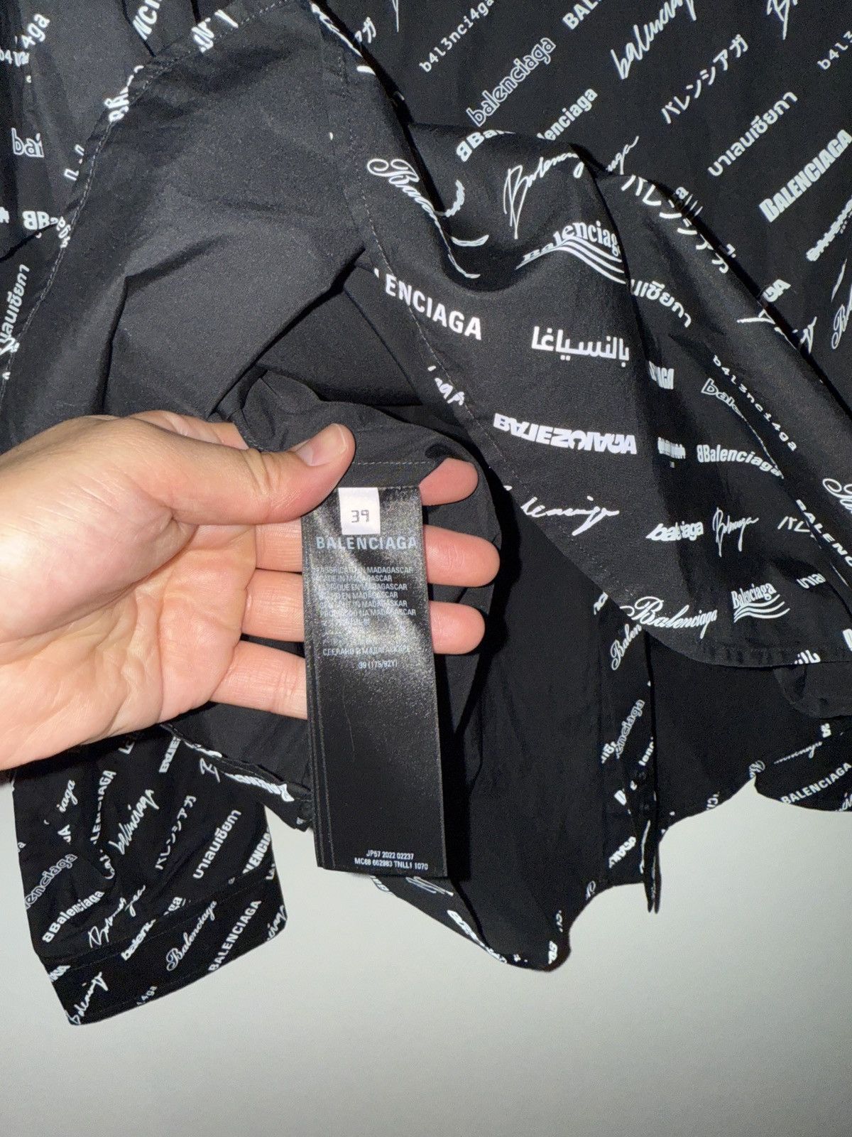Balenciaga Balenciaga Signature Print Button-Up 39 Size US S / EU 44-46 / 1 - 14 Thumbnail