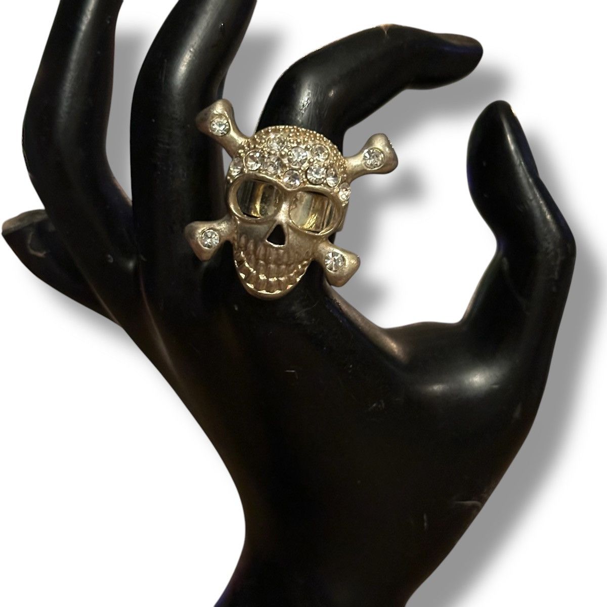 Vintage Vintage silver tone rhinestone skull and crossbones ring Size ONE SIZE - 2 Thumbnail