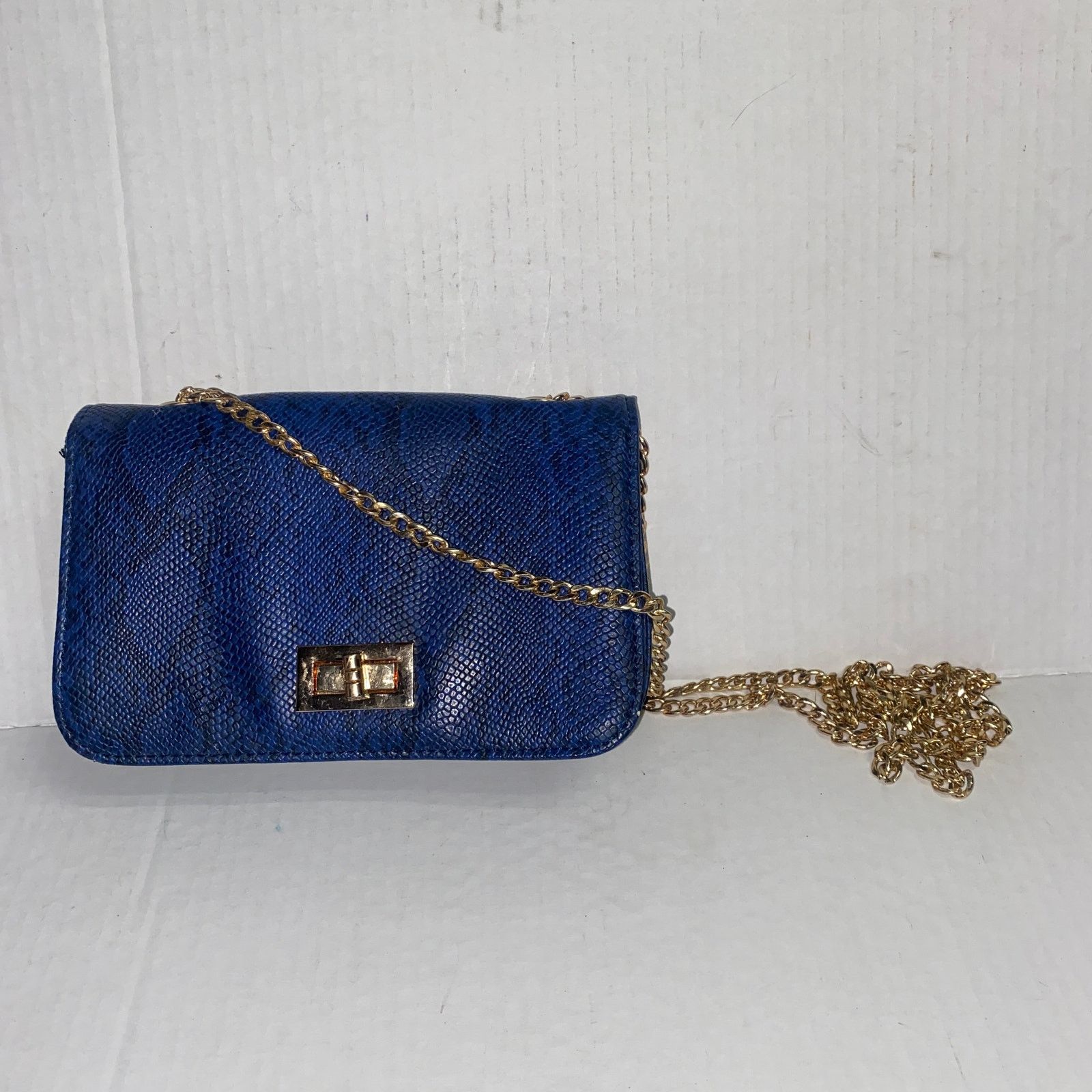 Other Blue Black Snakeskin Gold-Chain Strap Purse Shoulder Bag Size ONE SIZE - 1 Thumbnail