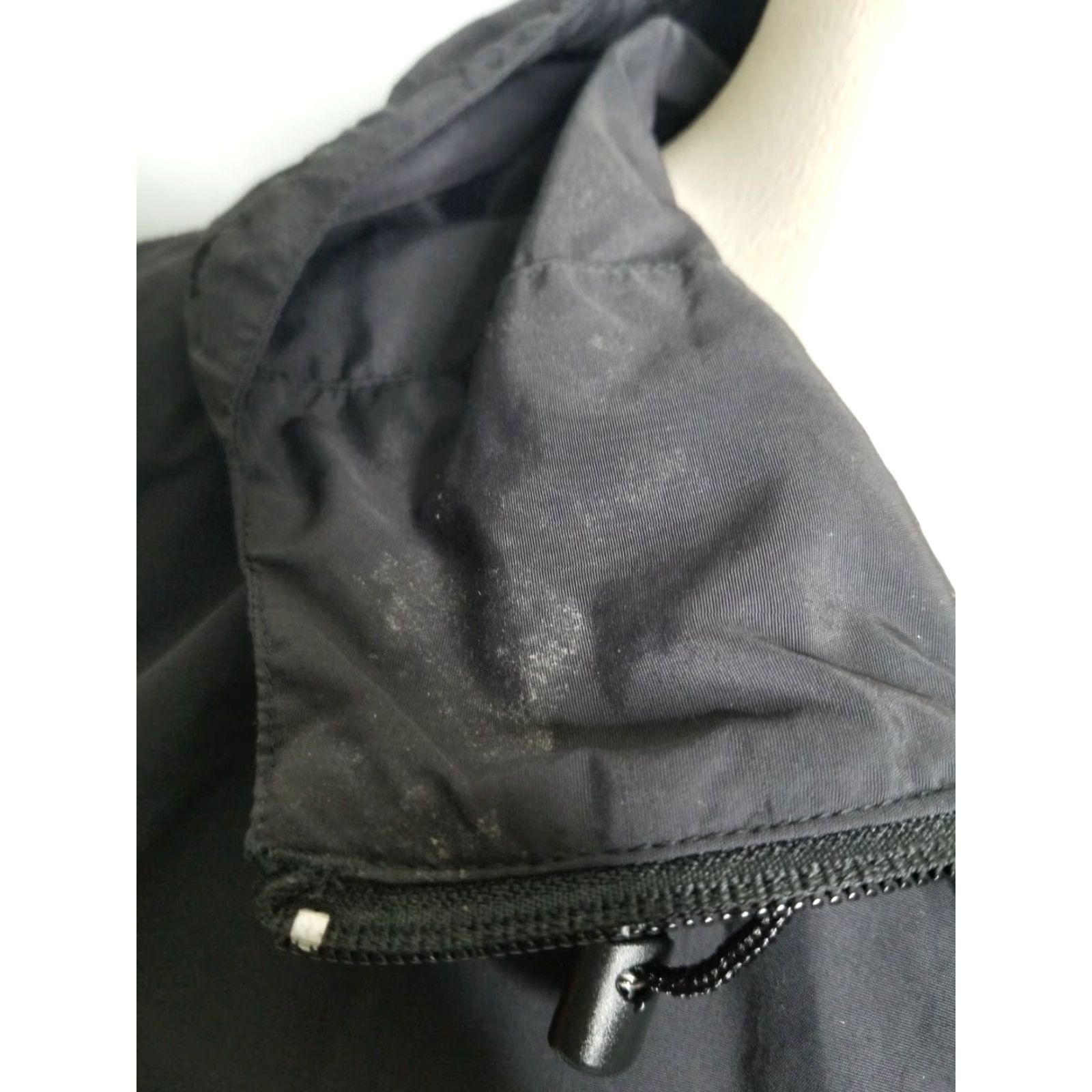 Vintage VINTAGE LL Bean Tropicana Racing Windbreaker Jacket Mens M Black Nylon Zip Hood Pockets 1980s USA Theme Size US M / EU 48-50 / 2 - 4 Thumbnail