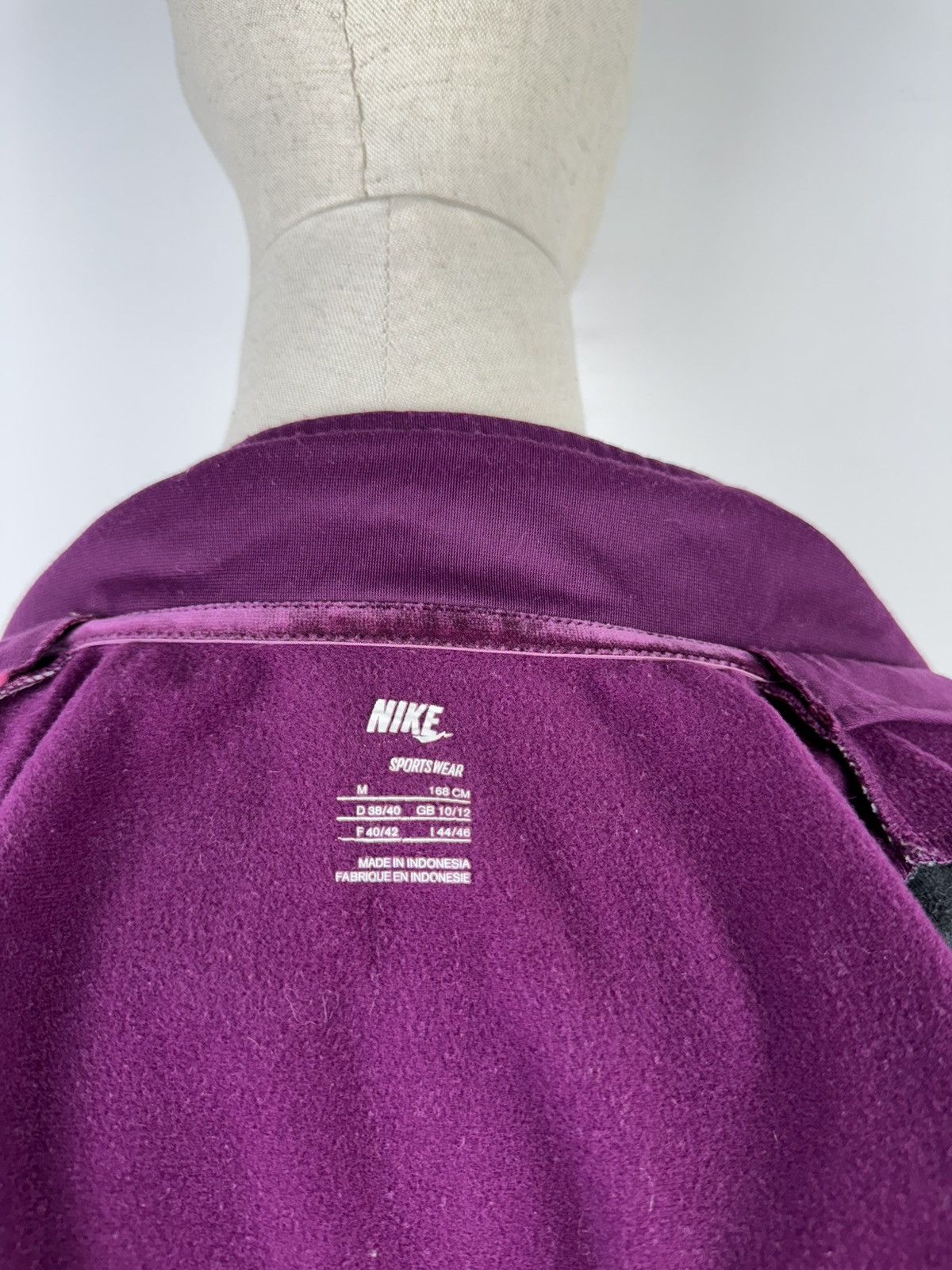 Nike × Vintage Women’s Vintage Nike Track Top Jacket size M Size M / US 6-8 / IT 42-44 - 6 Thumbnail