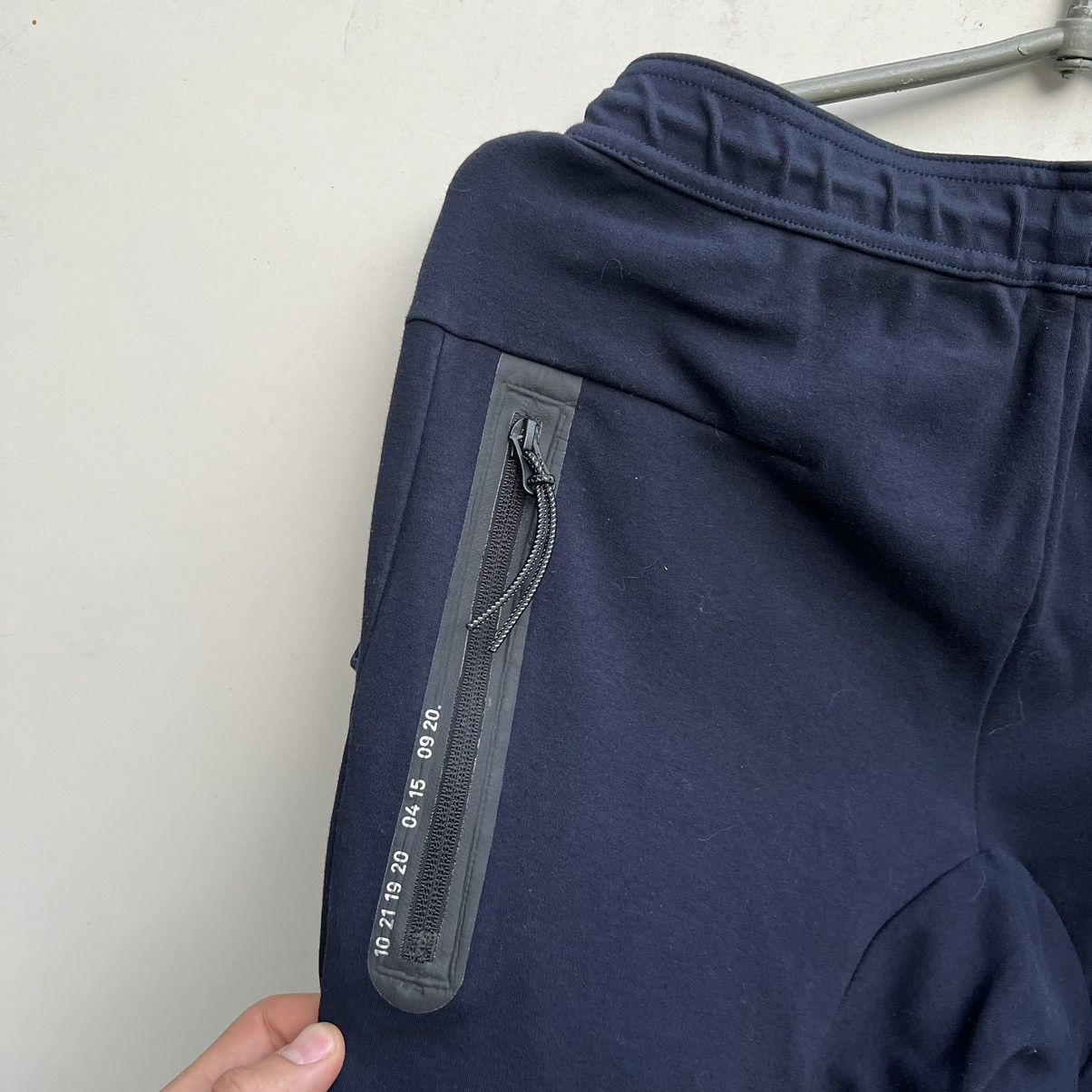 Nike MENS NIKE FC BARCELONA TECH PACK PANTS Size US 30 / EU 46 - 7 Thumbnail