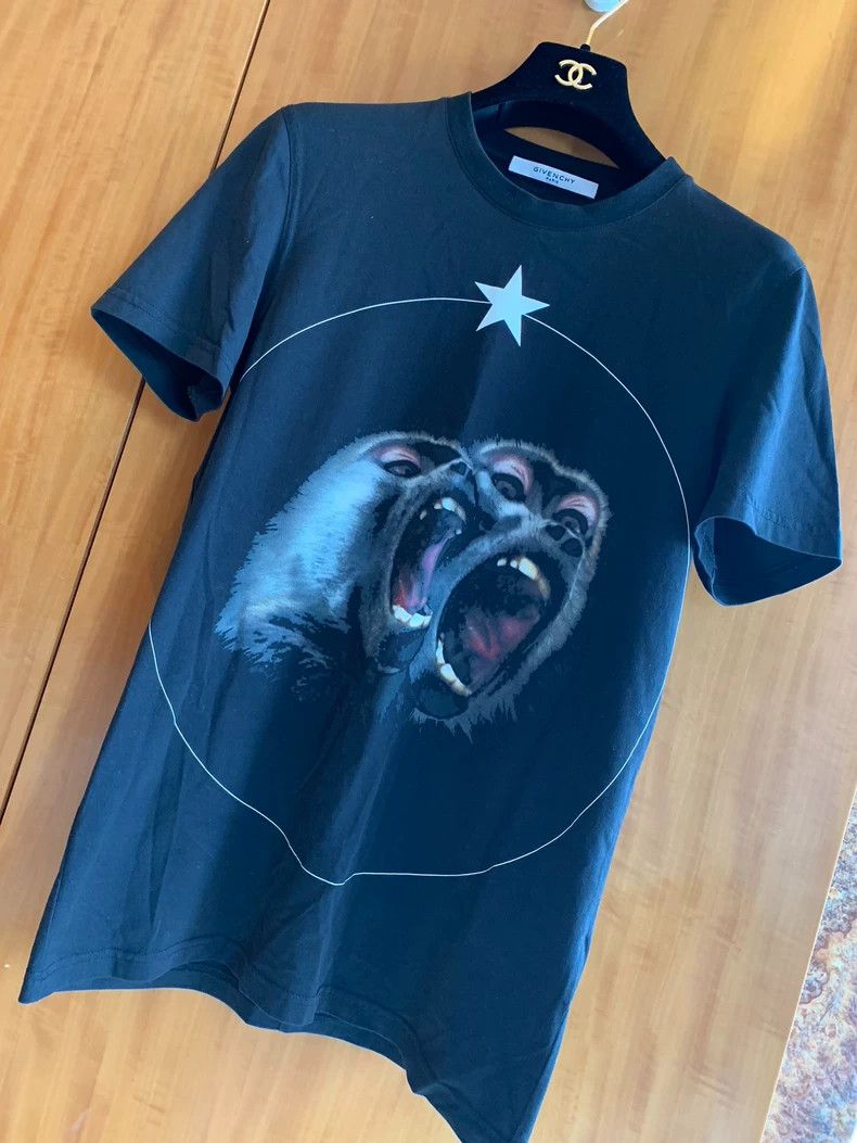 Givenchy Givenchy Gorilla Print Short Sleeve T-Shirt - dmc Size US XS / EU 42 / 0 - 1 Thumbnail
