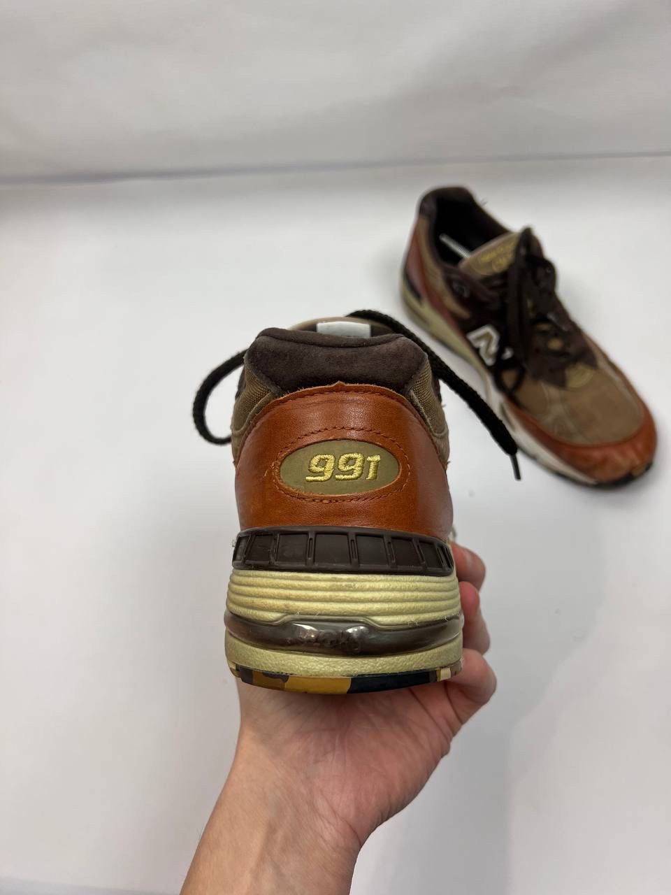 New Balance New Balance 991 Made in England vintage sneakers size 45 Size US 11 / EU 44 - 9 Thumbnail