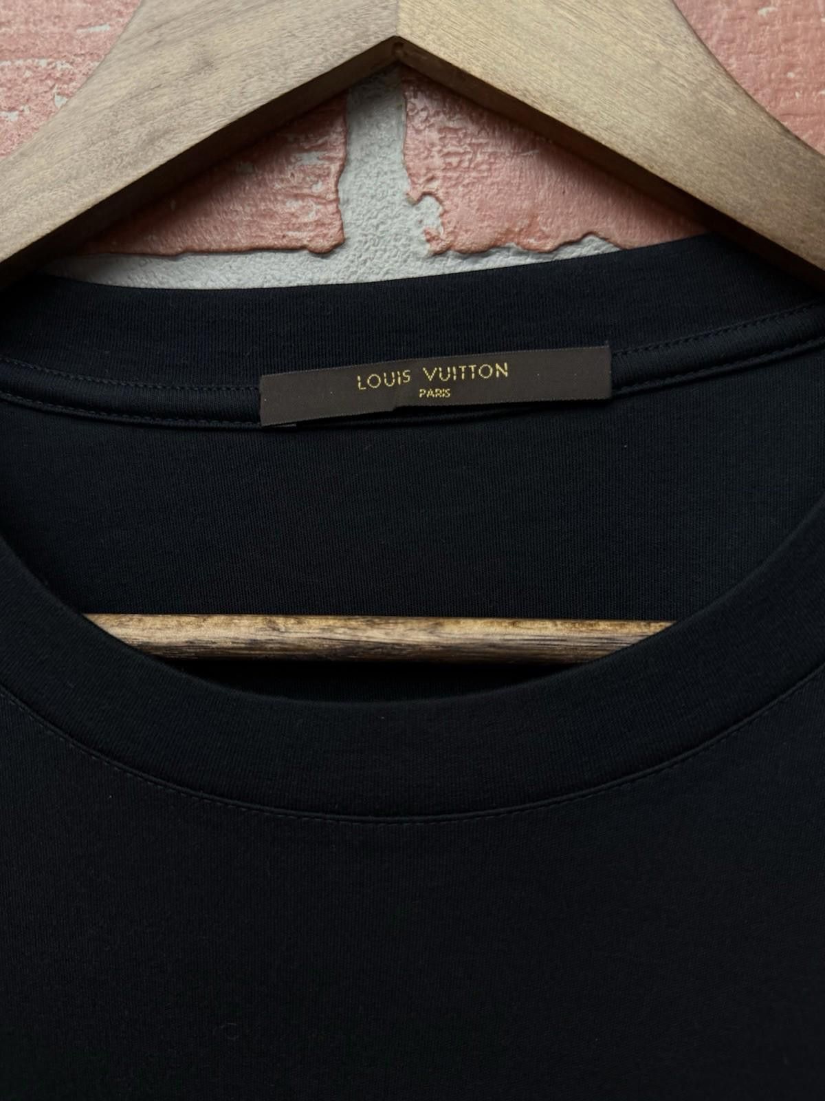 Louis Vuitton LOUIS VUITTON T-Shirt LV Tee Cotton Black Men’s Size Large Size US L / EU 52-54 / 3 - 8 Thumbnail