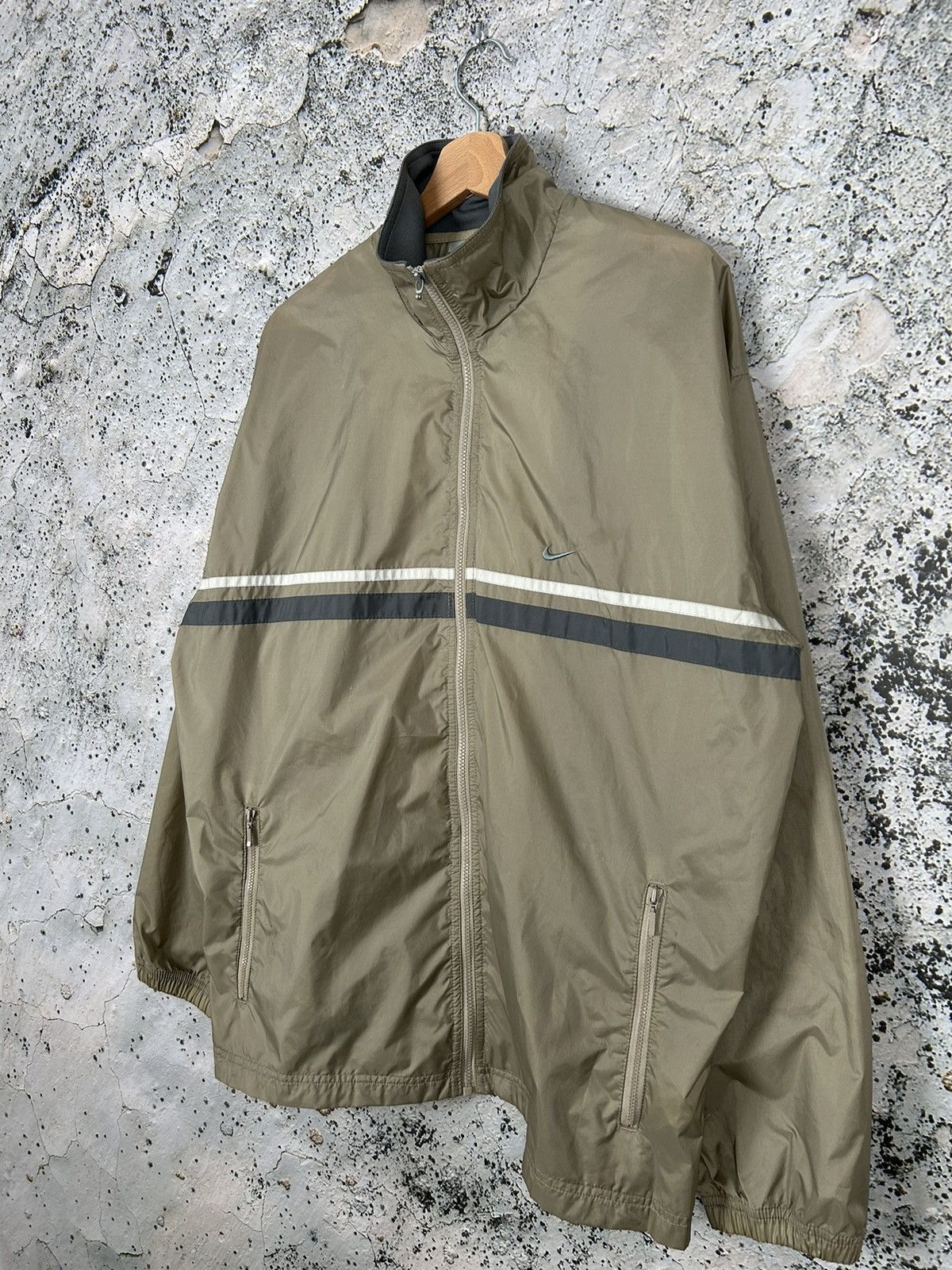 Nike Vintage Nike Y2K 00s Light Nylon Jacket Streetwear Sport Size US M / EU 48-50 / 2 - 2 Thumbnail
