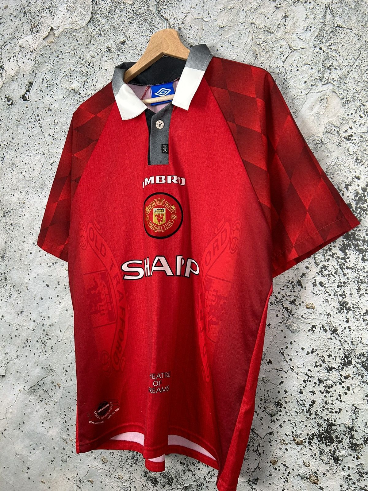 Vintage Vintage Umbro Manchester United 1997 Soccer Jersey Football Size US L / EU 52-54 / 3 - 2 Thumbnail