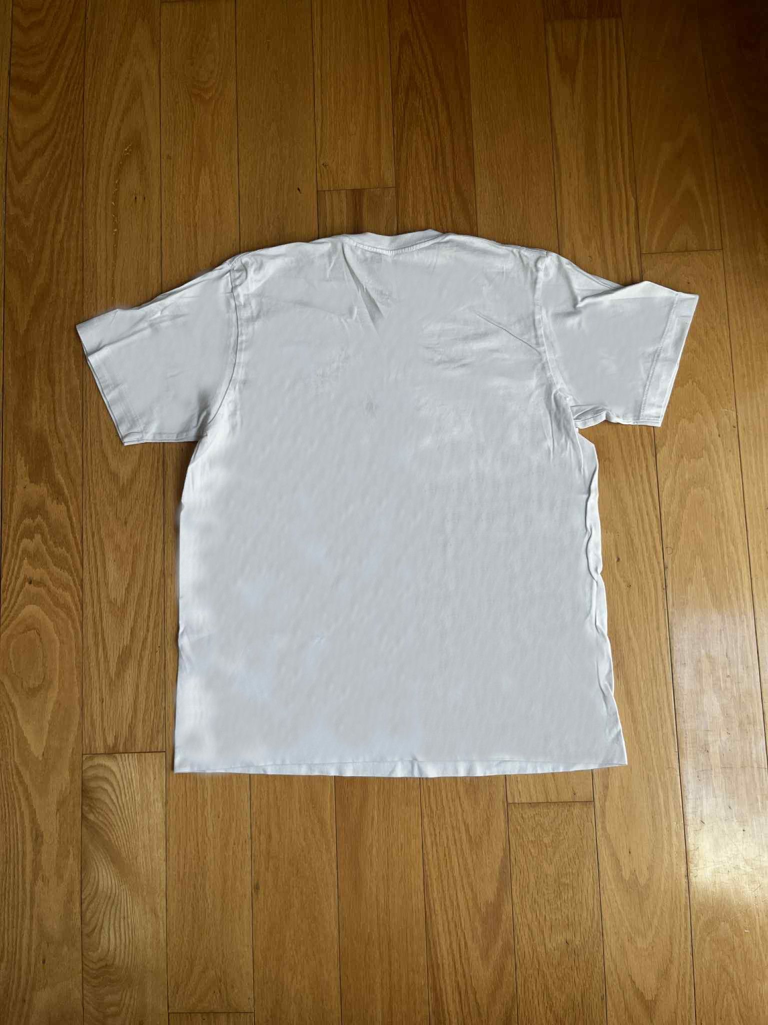 Kaws × Uniqlo Uniqlo x KAWS x Sesame Street Companion Trash Can T Shirt L Size US L / EU 52-54 / 3 - 2 Thumbnail